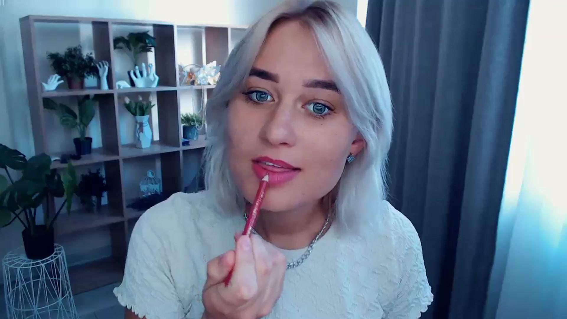 Gallery image thumbnail from Kukla_kolduna's myfreecams stream on, 07/28/2024, 15:38 image 20 of 20