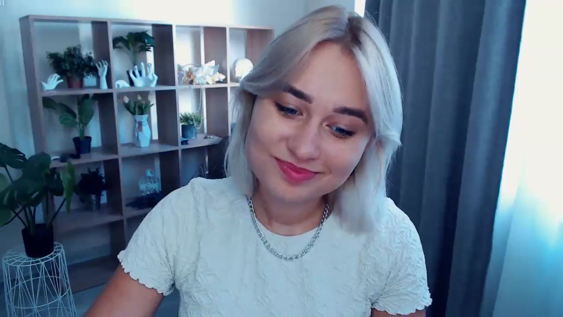 Gallery image thumbnail from Kukla_kolduna's myfreecams stream on, 07/28/2024, 15:38 image 12 of 20