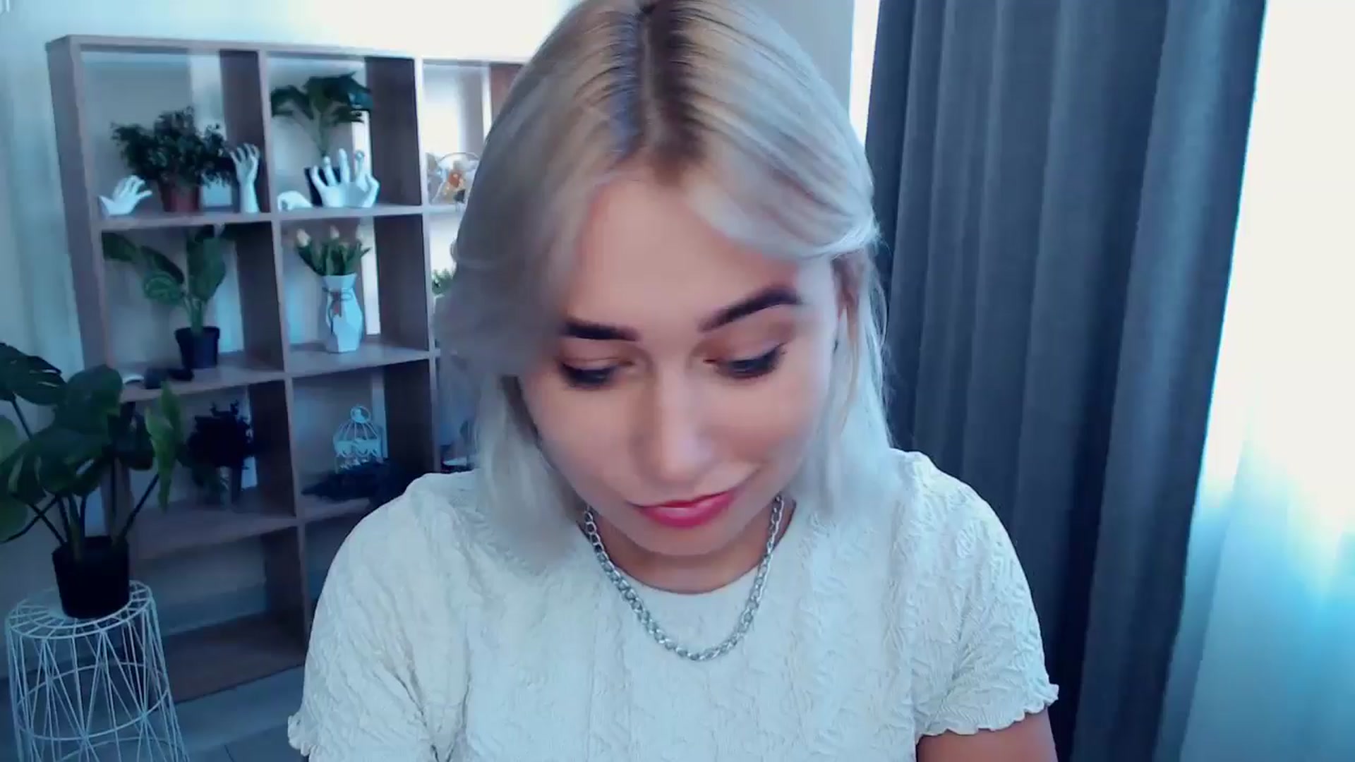 Gallery image thumbnail from Kukla_kolduna's myfreecams stream on, 07/28/2024, 16:29 image 1 of 20