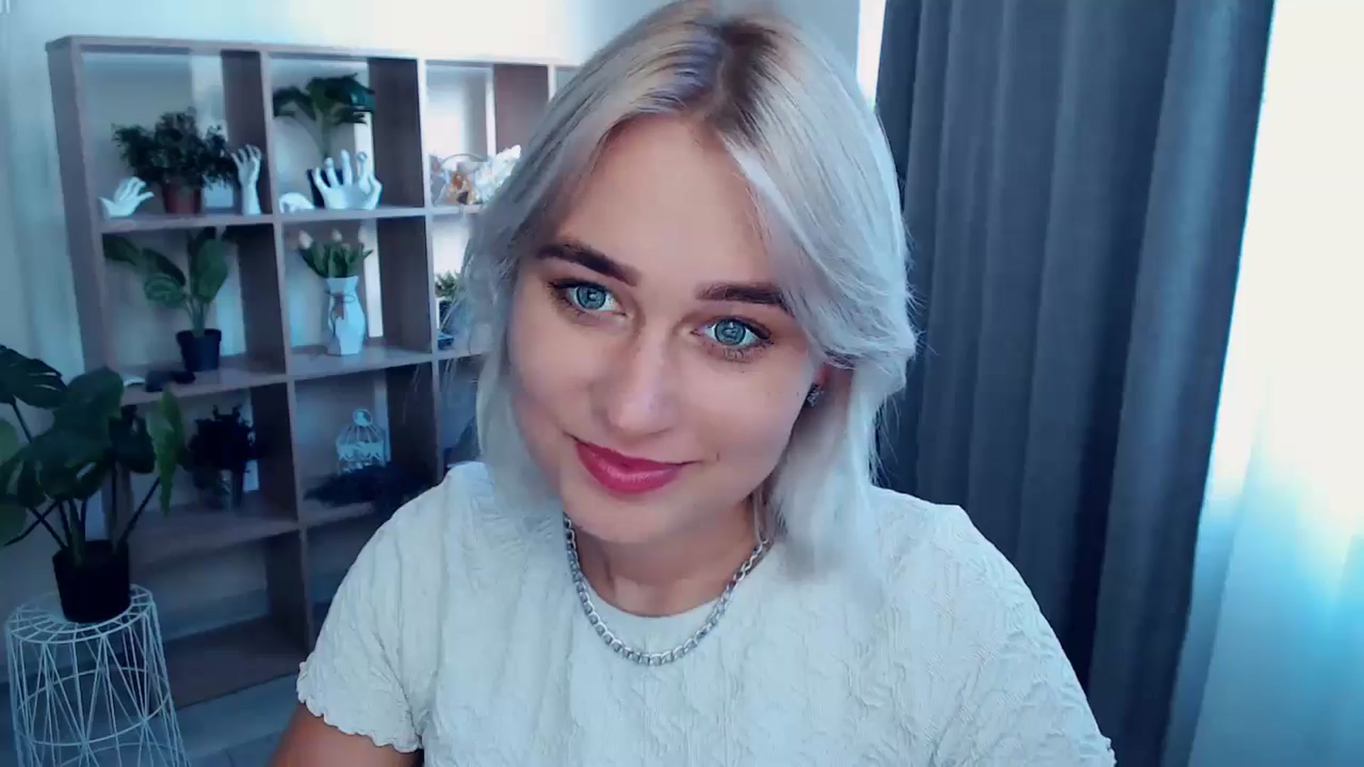 Gallery image thumbnail from Kukla_kolduna's myfreecams stream on, 07/28/2024, 16:29 image 6 of 20