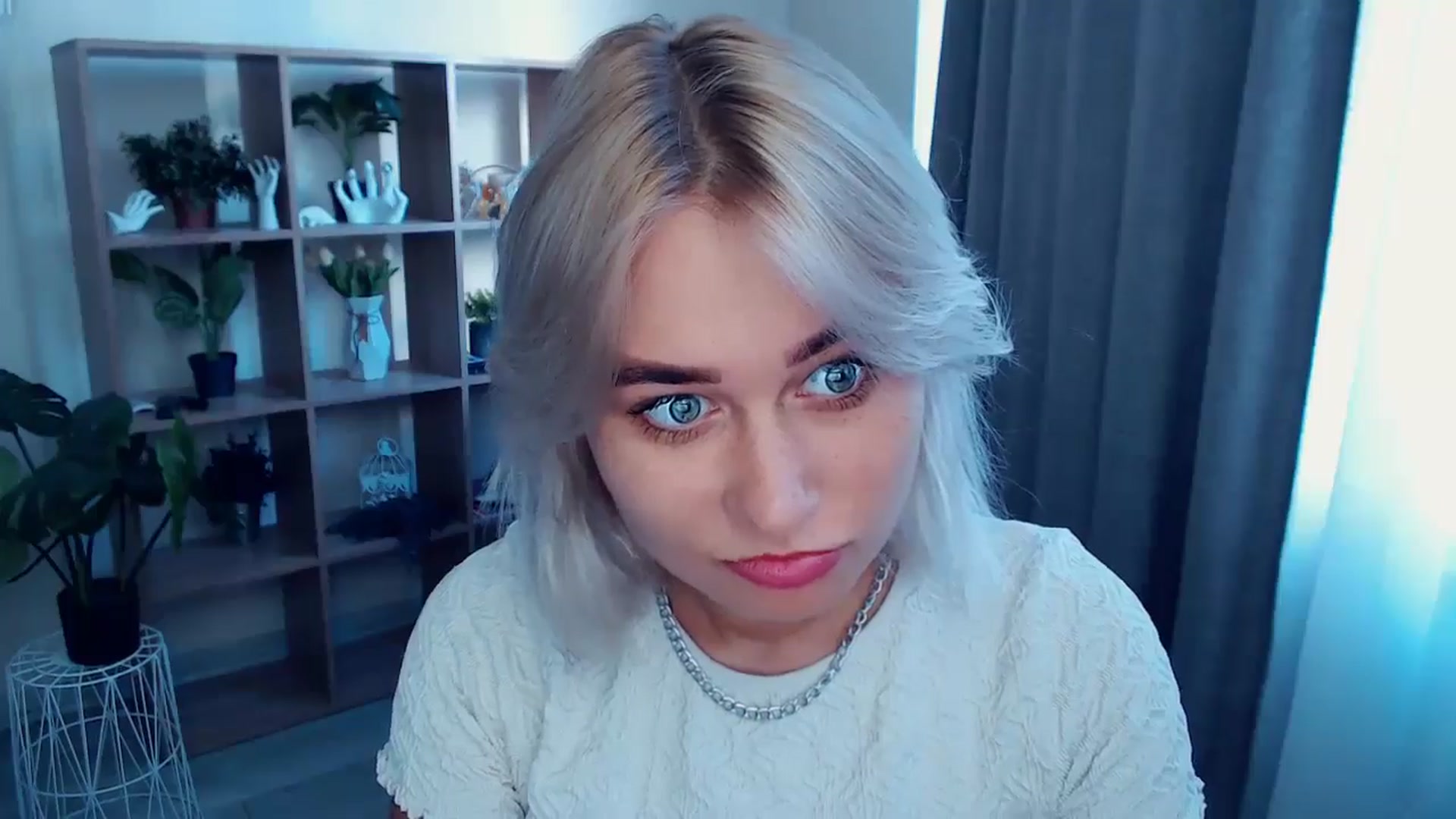 Gallery image thumbnail from Kukla_kolduna's myfreecams stream on, 07/28/2024, 16:29 image 10 of 20