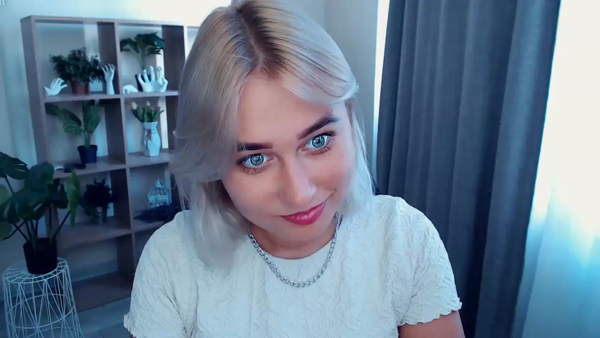 Gallery image thumbnail from Kukla_kolduna's myfreecams stream on, 07/28/2024, 16:29 image 2 of 20