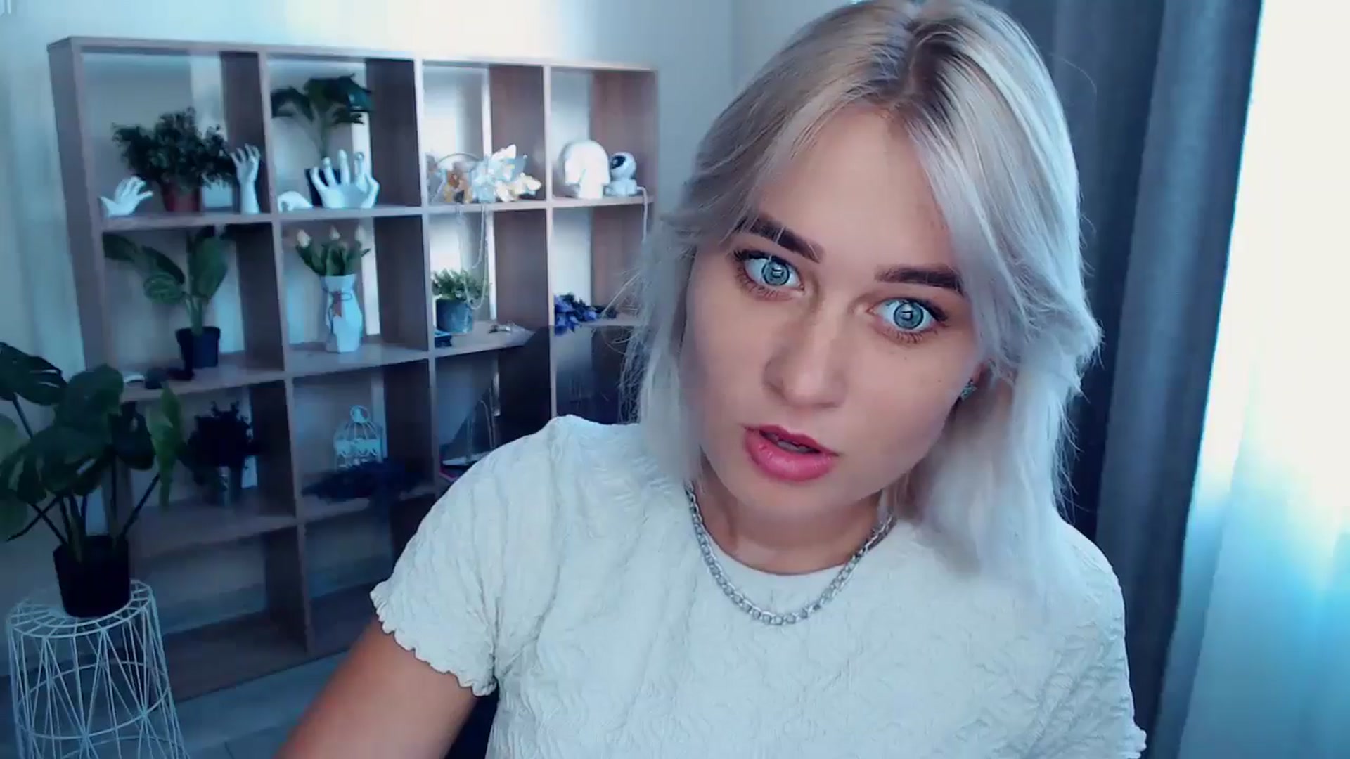 Gallery image thumbnail from Kukla_kolduna's myfreecams stream on, 07/28/2024, 16:29 image 8 of 20