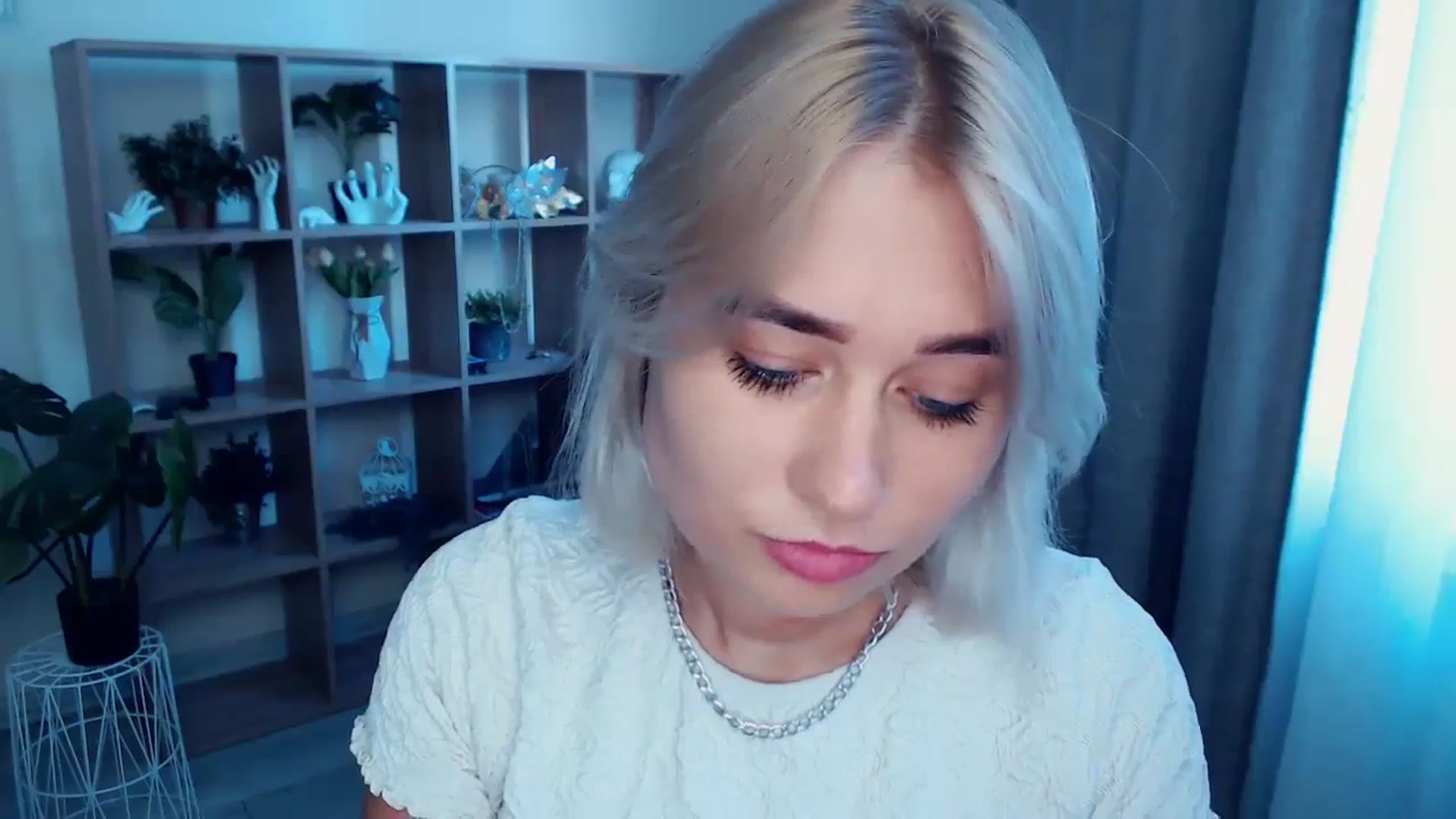 Gallery image thumbnail from Kukla_kolduna's myfreecams stream on, 07/28/2024, 16:29 image 14 of 20