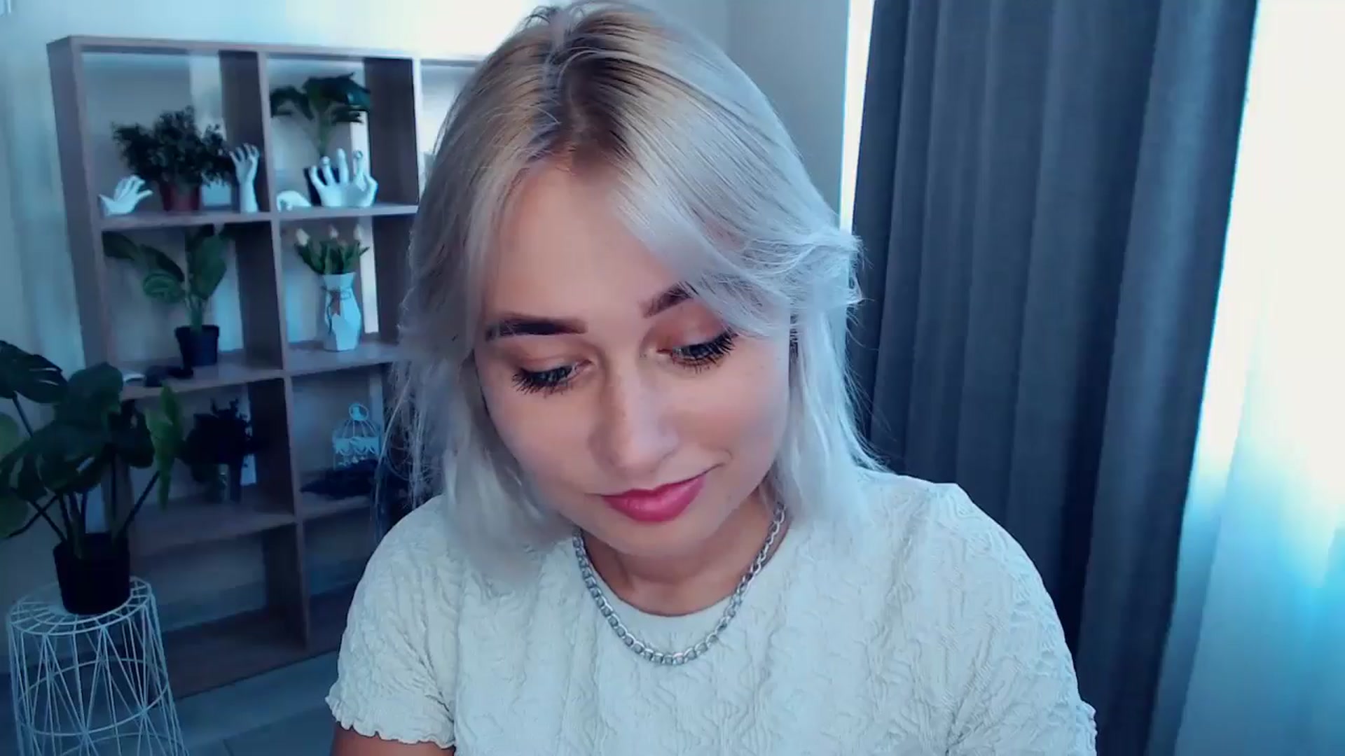 Gallery image thumbnail from Kukla_kolduna's myfreecams stream on, 07/28/2024, 16:29 image 7 of 20