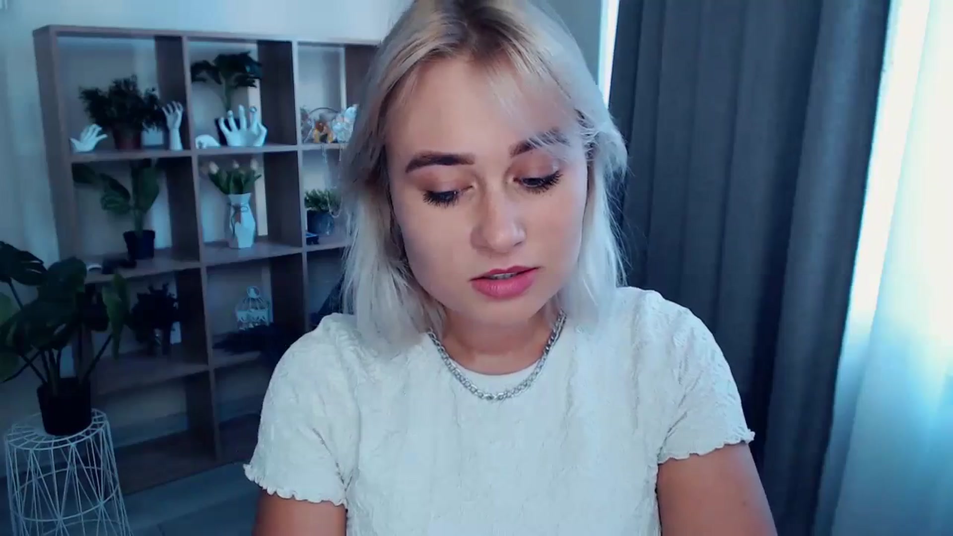 Gallery image thumbnail from Kukla_kolduna's myfreecams stream on, 07/28/2024, 16:52 image 19 of 20