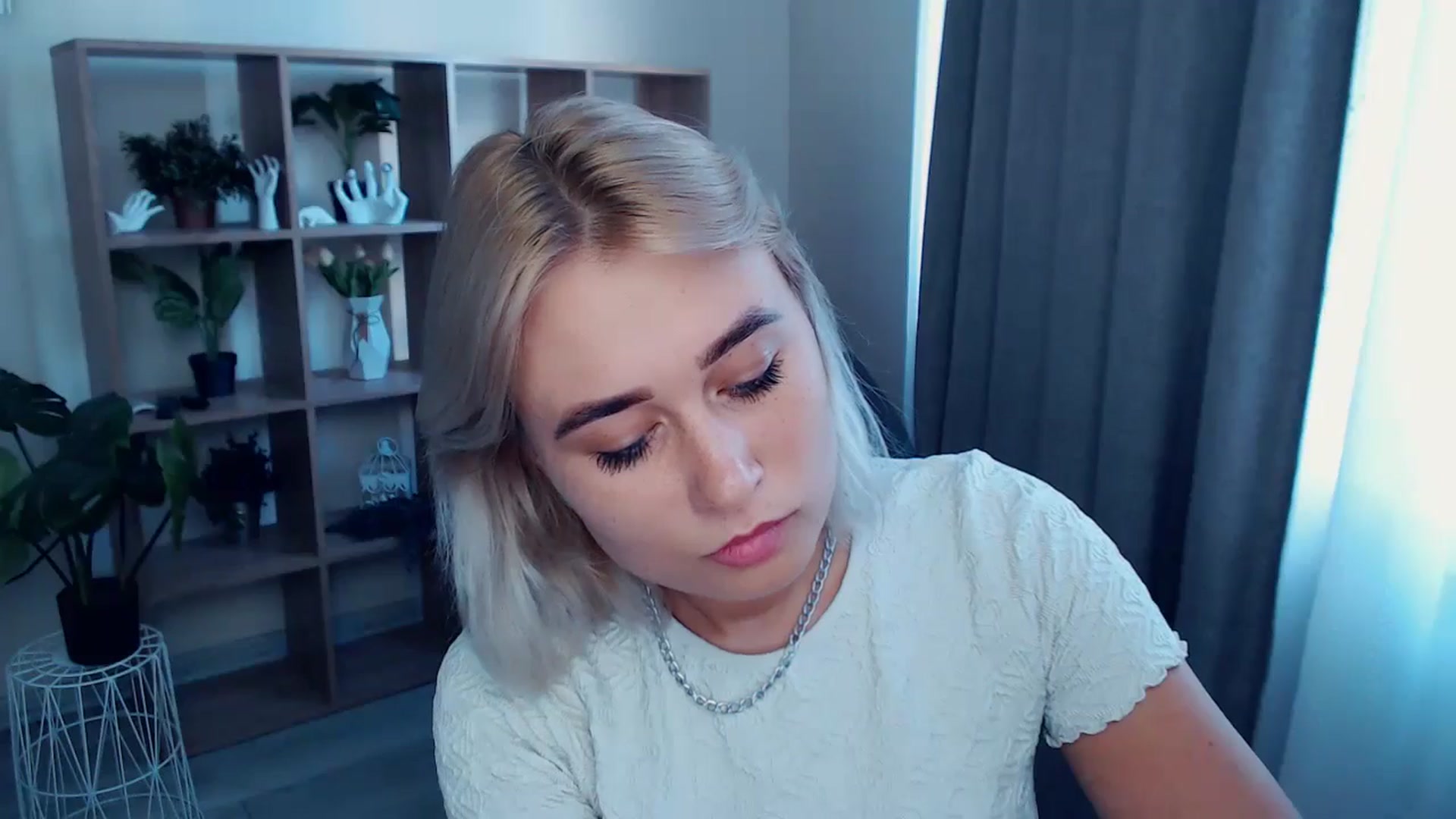 Gallery image thumbnail from Kukla_kolduna's myfreecams stream on, 07/28/2024, 16:52 image 12 of 20