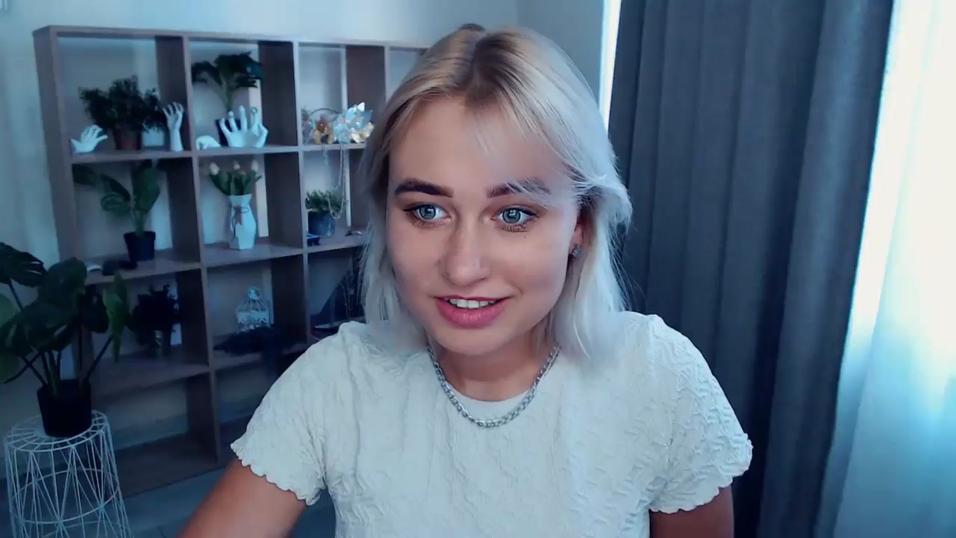 Gallery image thumbnail from Kukla_kolduna's myfreecams stream on, 07/28/2024, 16:52 image 18 of 20