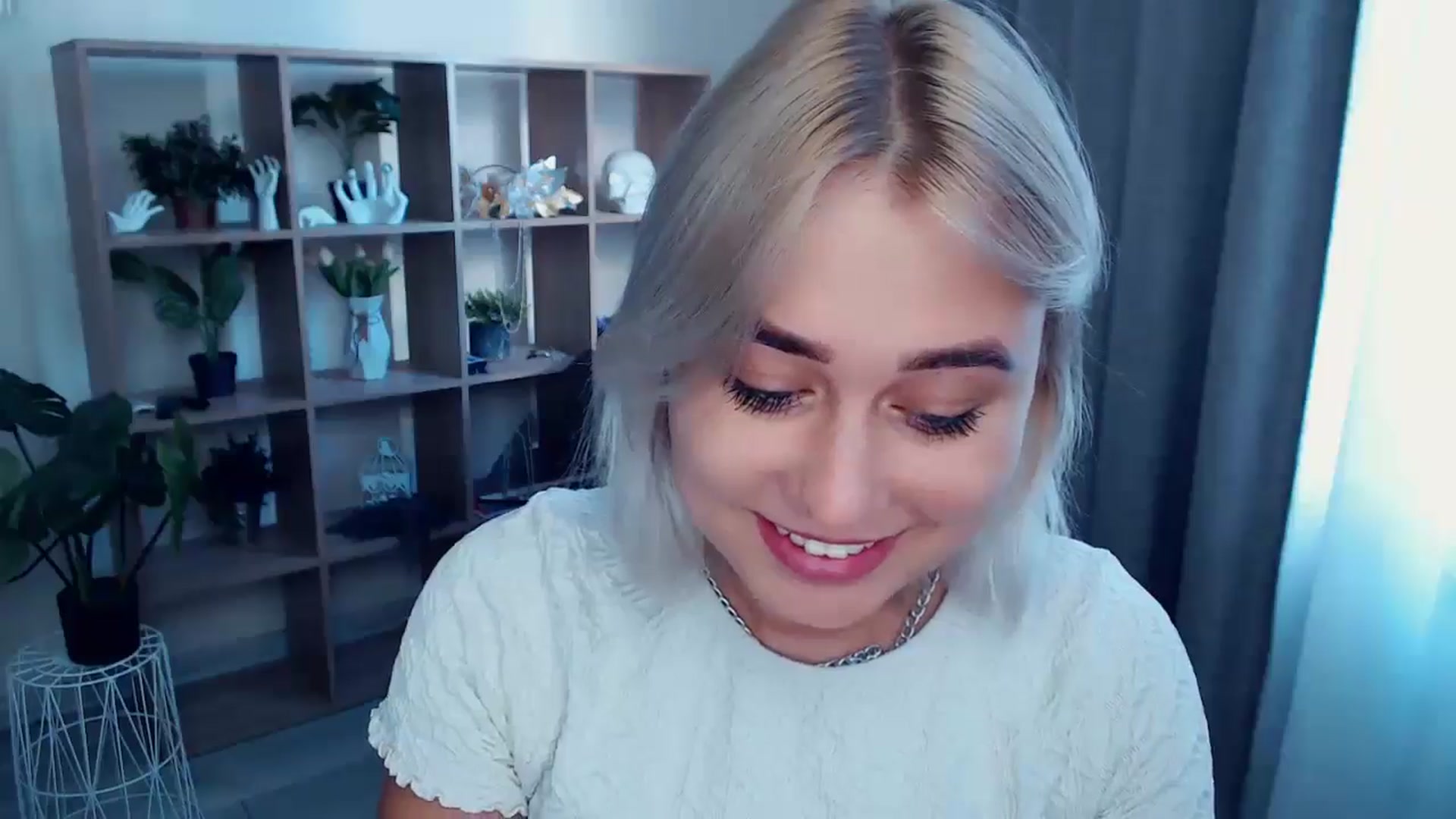 Gallery image thumbnail from Kukla_kolduna's myfreecams stream on, 07/28/2024, 16:52 image 2 of 20