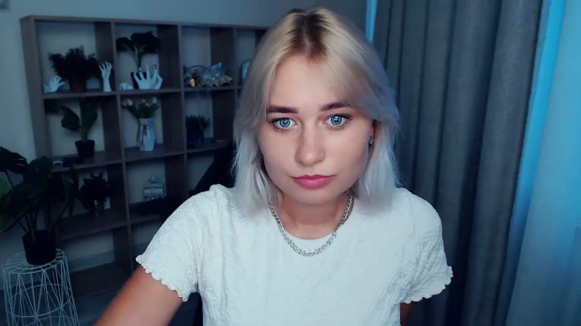 Gallery image thumbnail from Kukla_kolduna's myfreecams stream on, 07/28/2024, 17:49 image 16 of 20