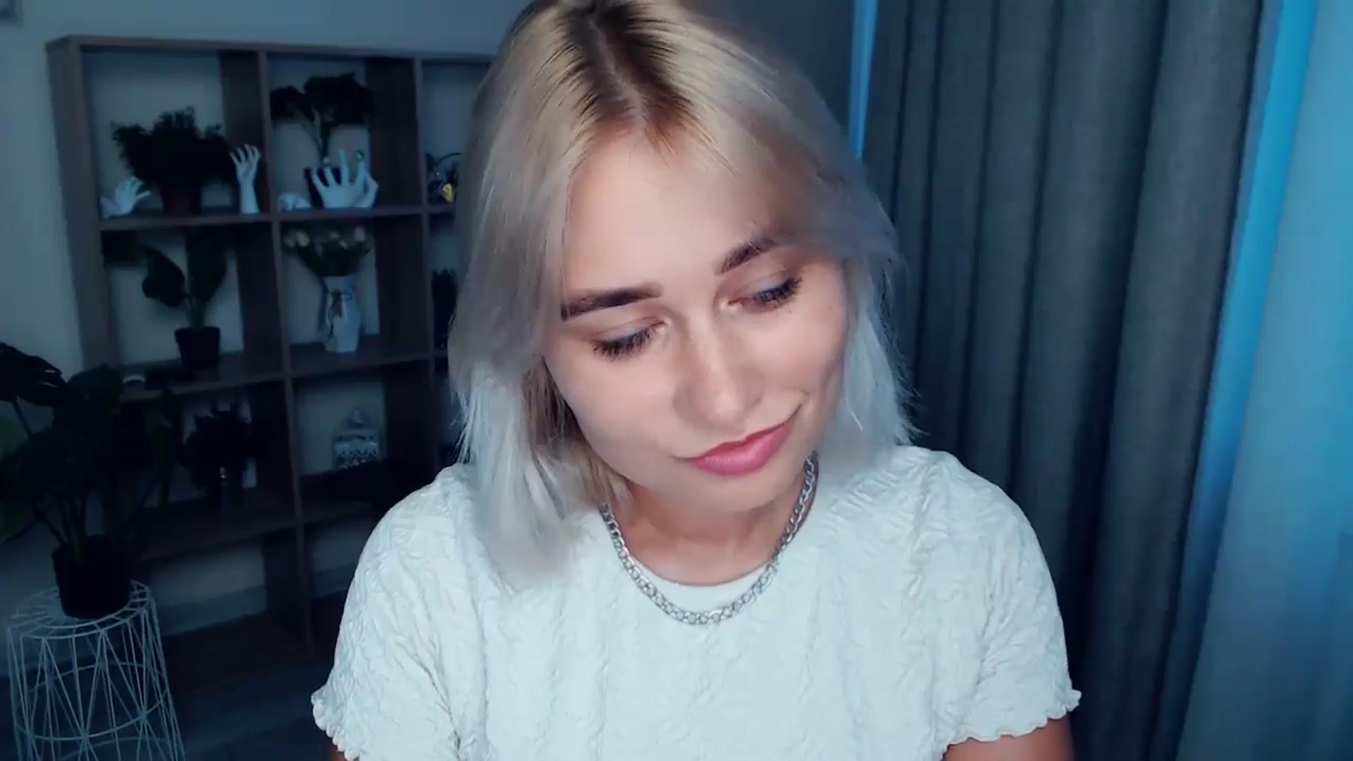 Gallery image thumbnail from Kukla_kolduna's myfreecams stream on, 07/28/2024, 17:49 image 19 of 20