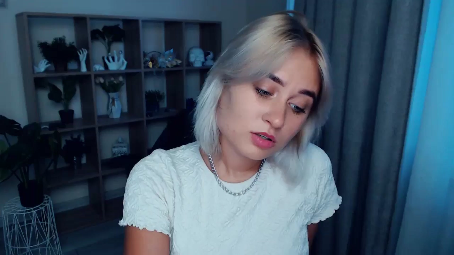 Gallery image thumbnail from Kukla_kolduna's myfreecams stream on, 07/28/2024, 17:49 image 8 of 20
