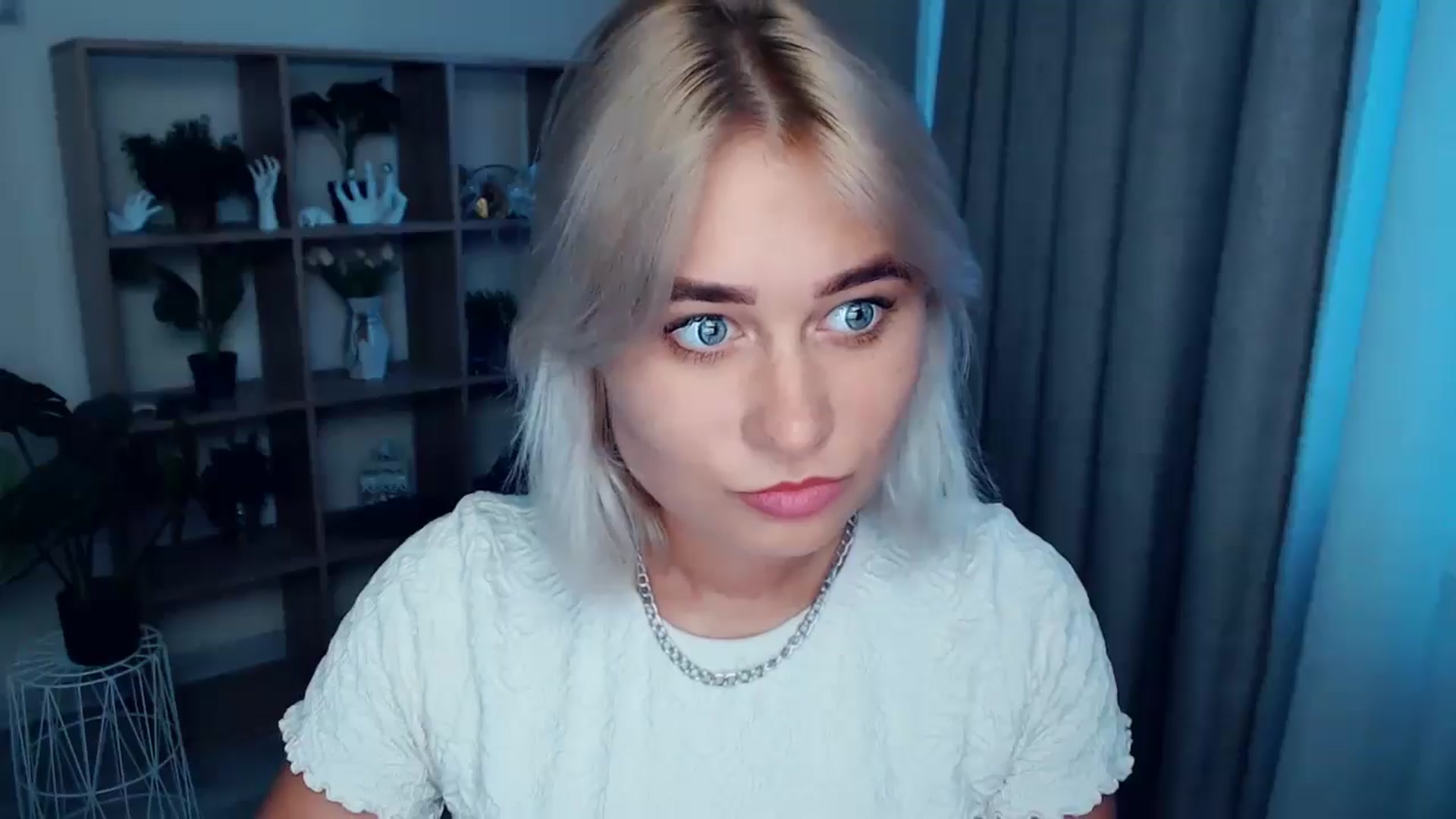 Gallery image thumbnail from Kukla_kolduna's myfreecams stream on, 07/28/2024, 17:49 image 5 of 20