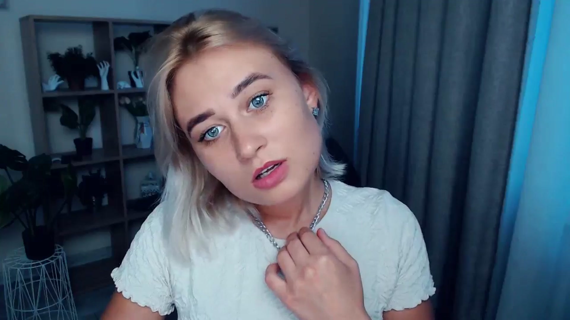 Gallery image thumbnail from Kukla_kolduna's myfreecams stream on, 07/28/2024, 17:49 image 9 of 20