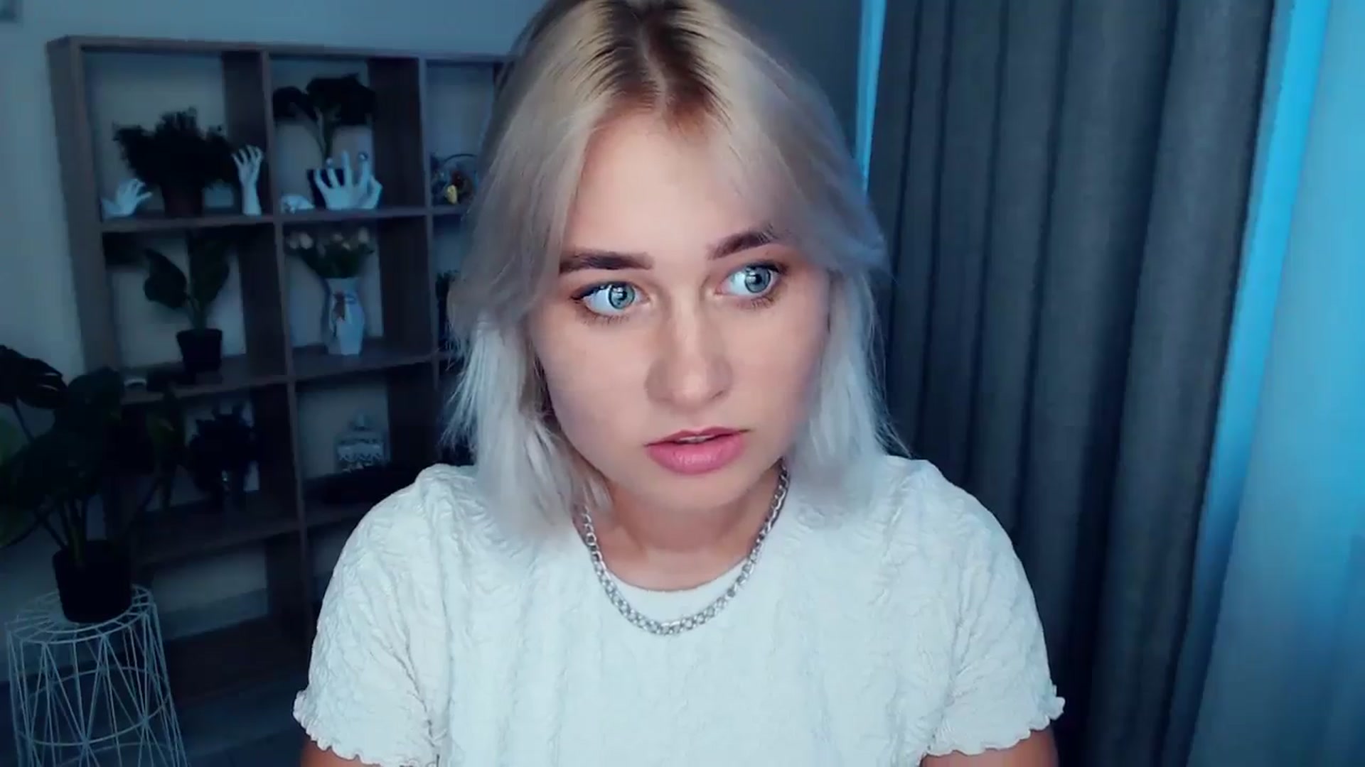 Gallery image thumbnail from Kukla_kolduna's myfreecams stream on, 07/28/2024, 17:49 image 4 of 20