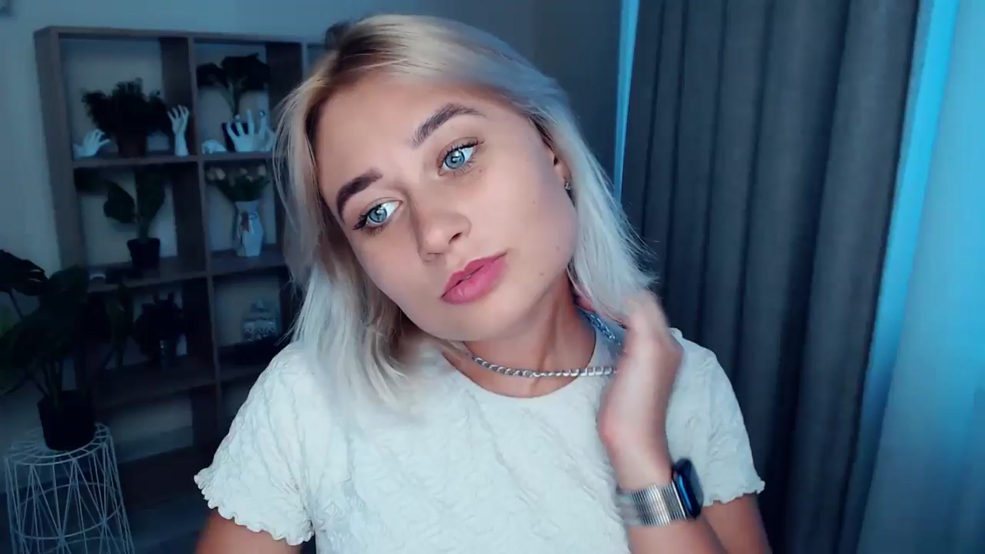 Gallery image thumbnail from Kukla_kolduna's myfreecams stream on, 07/28/2024, 17:49 image 1 of 20