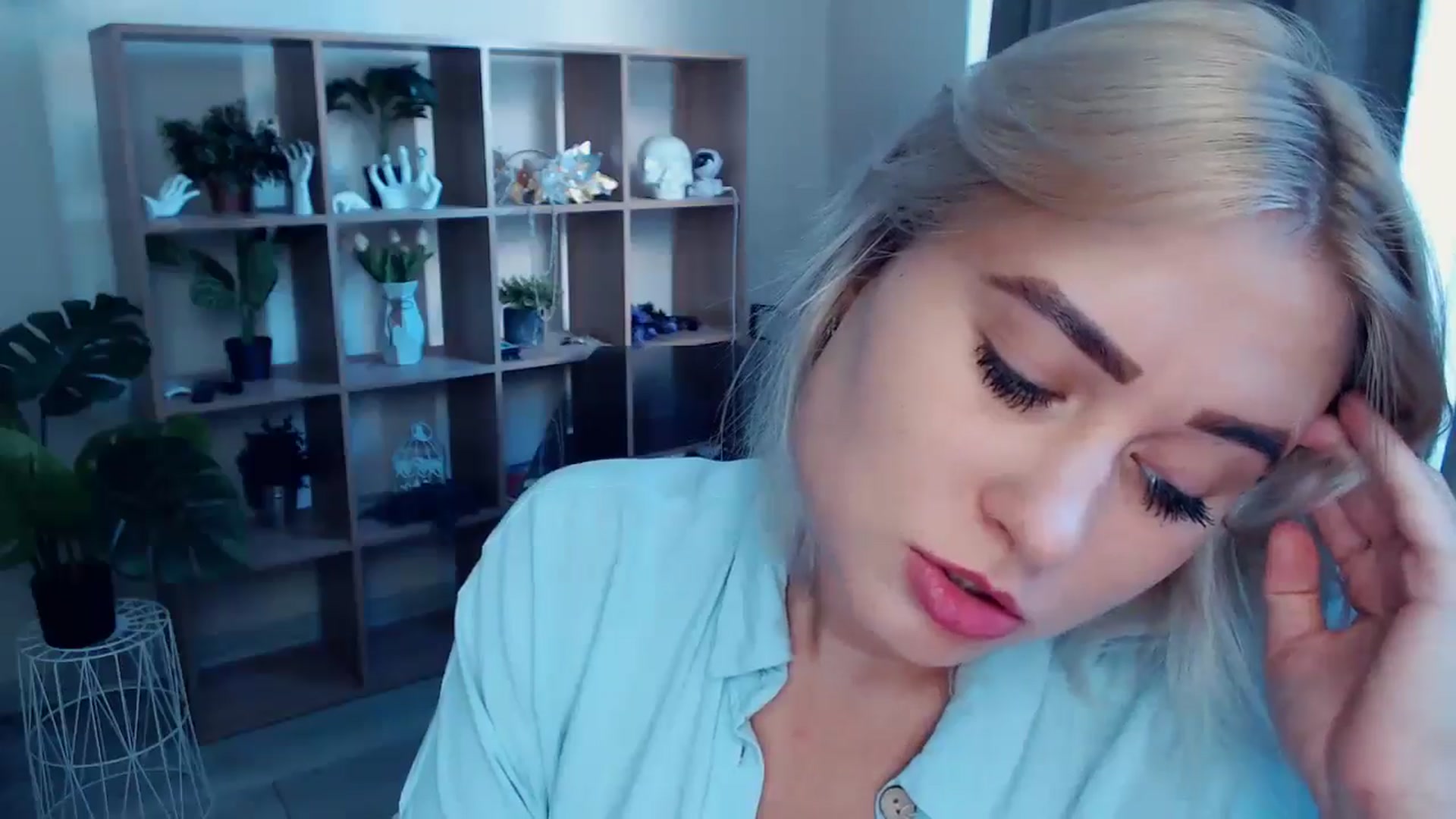 Gallery image thumbnail from Kukla_kolduna's myfreecams stream on, 07/31/2024, 16:34 image 19 of 20