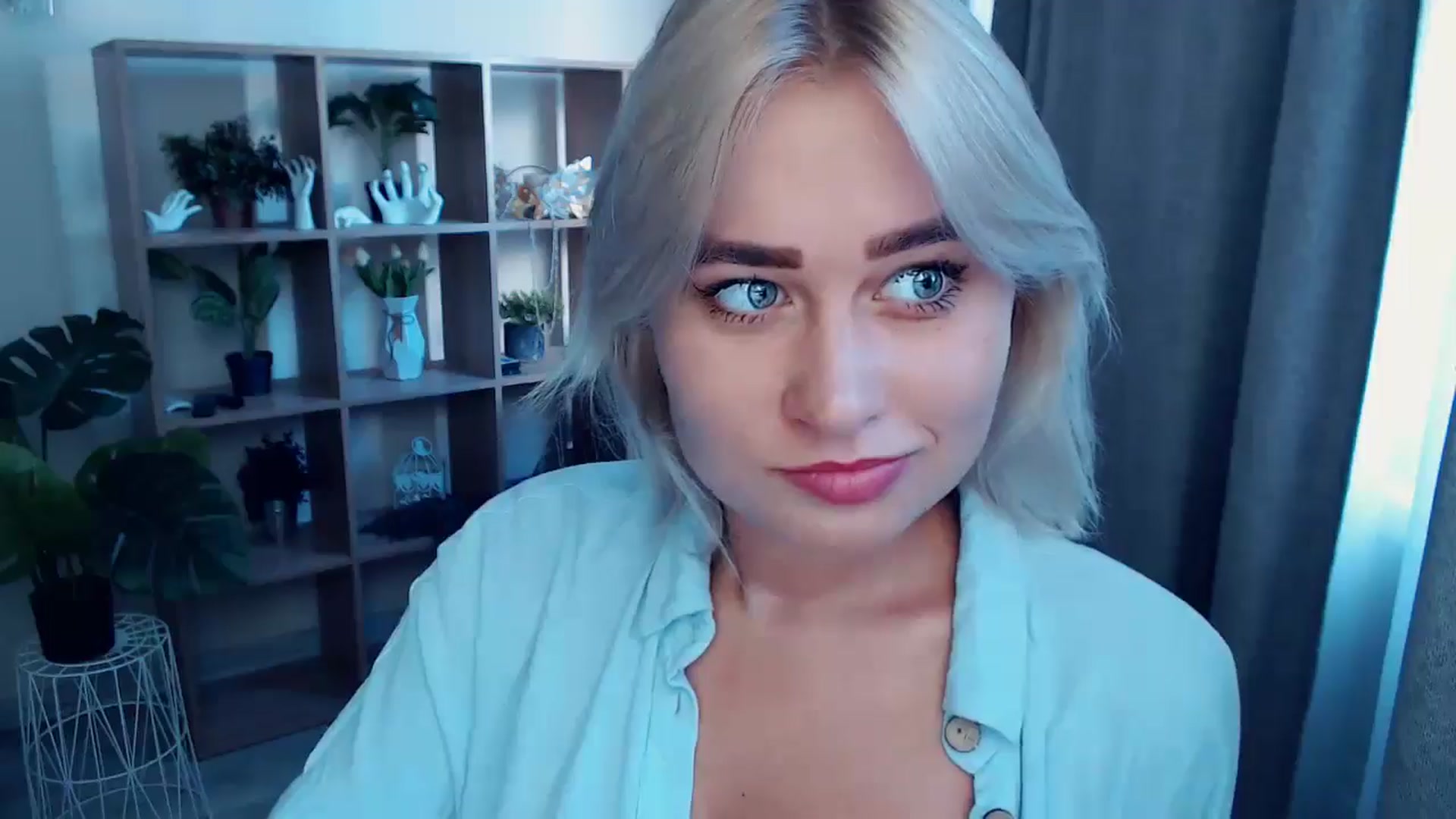 Gallery image thumbnail from Kukla_kolduna's myfreecams stream on, 07/31/2024, 16:34 image 15 of 20