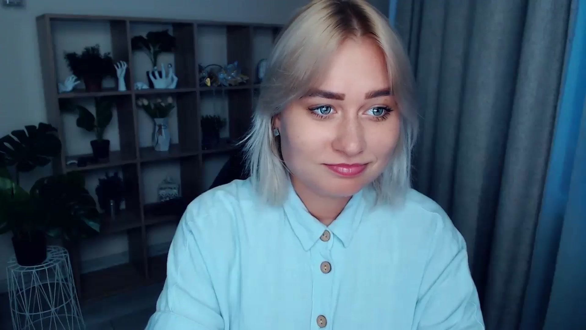 Gallery image thumbnail from Kukla_kolduna's myfreecams stream on, 07/31/2024, 18:10 image 8 of 20
