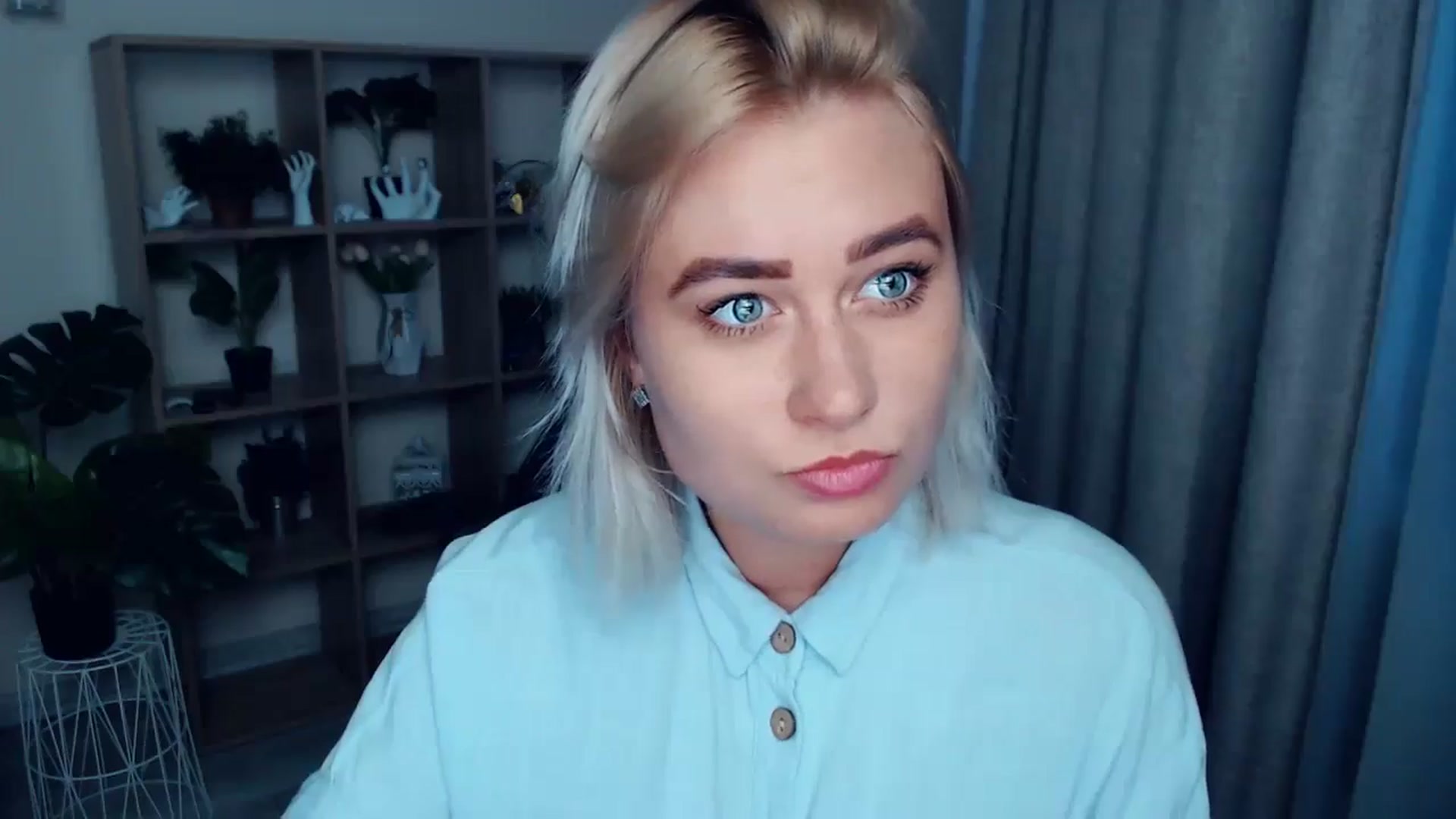 Gallery image thumbnail from Kukla_kolduna's myfreecams stream on, 07/31/2024, 18:10 image 12 of 20