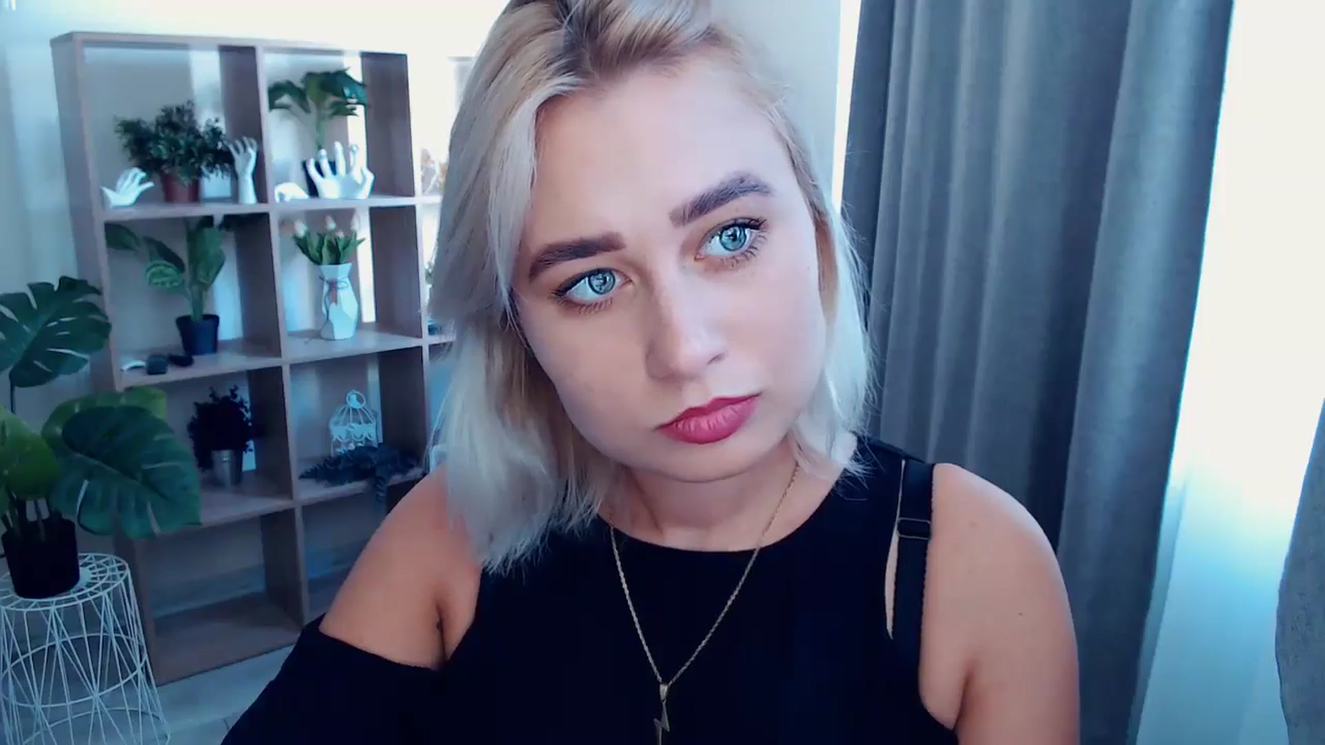 Gallery image thumbnail from Kukla_kolduna's myfreecams stream on, 08/01/2024, 14:32 image 16 of 20