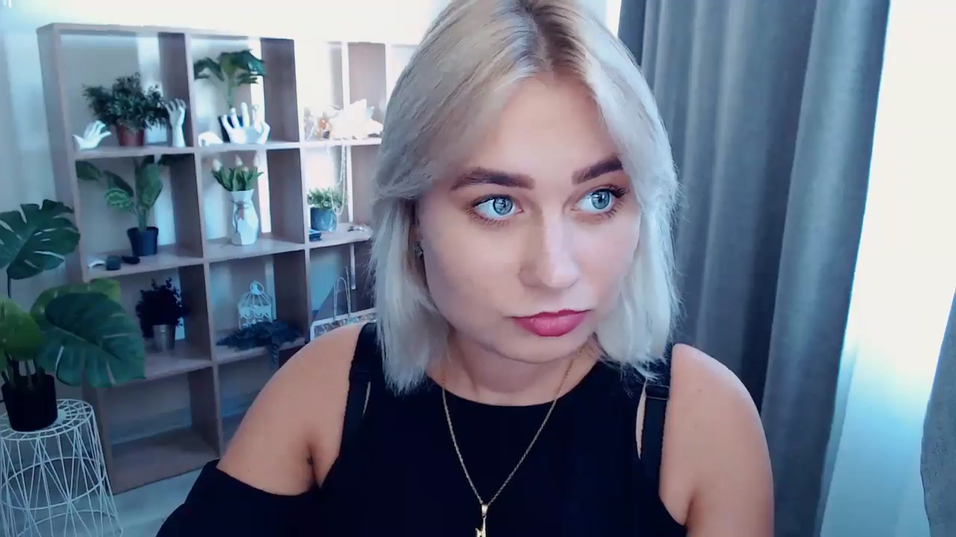 Gallery image thumbnail from Kukla_kolduna's myfreecams stream on, 08/01/2024, 14:32 image 13 of 20