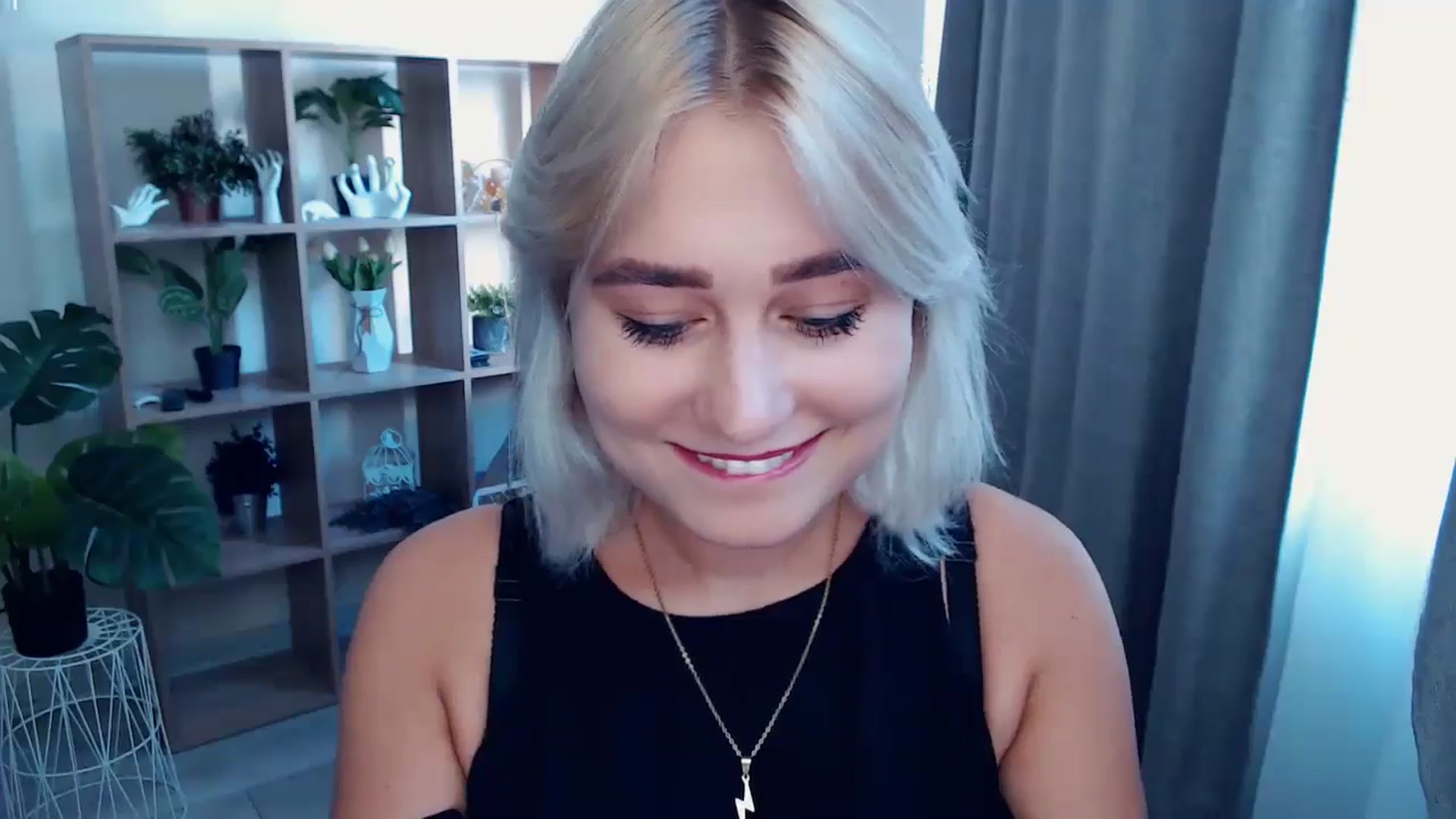 Gallery image thumbnail from Kukla_kolduna's myfreecams stream on, 08/01/2024, 17:26 image 8 of 20