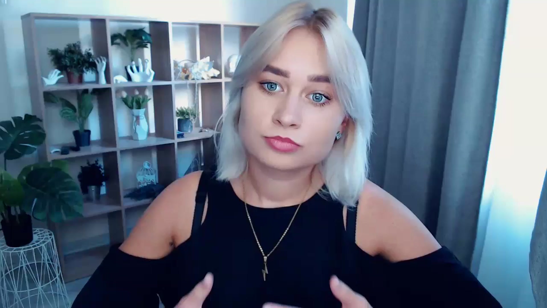 Gallery image thumbnail from Kukla_kolduna's myfreecams stream on, 08/01/2024, 17:26 image 12 of 20