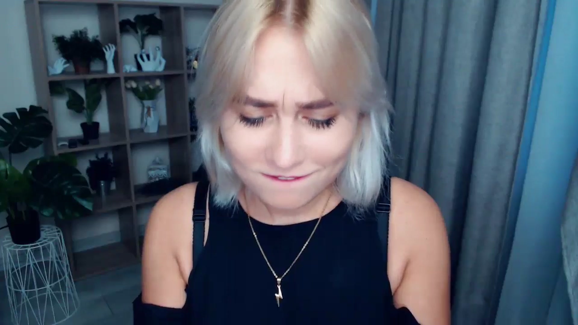 Gallery image thumbnail from Kukla_kolduna's myfreecams stream on, 08/01/2024, 18:02 image 16 of 20
