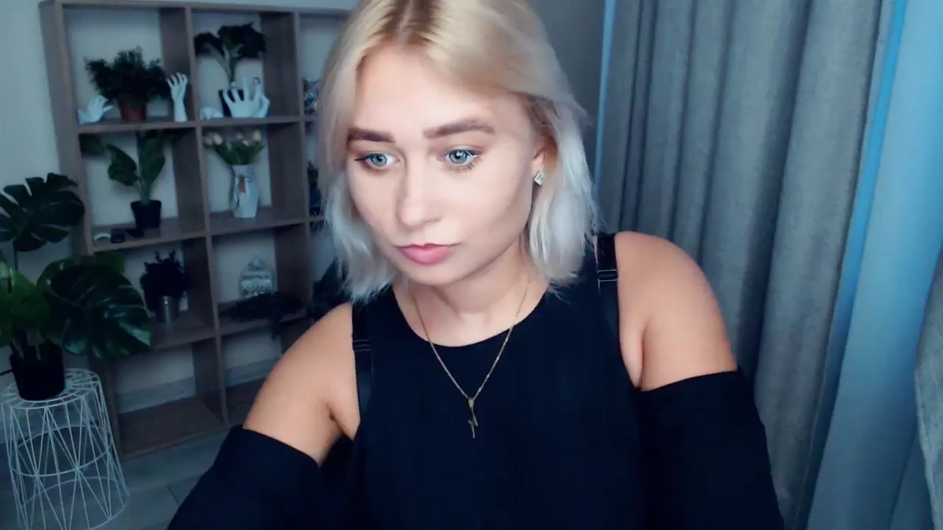 Gallery image thumbnail from Kukla_kolduna's myfreecams stream on, 08/01/2024, 18:02 image 13 of 20