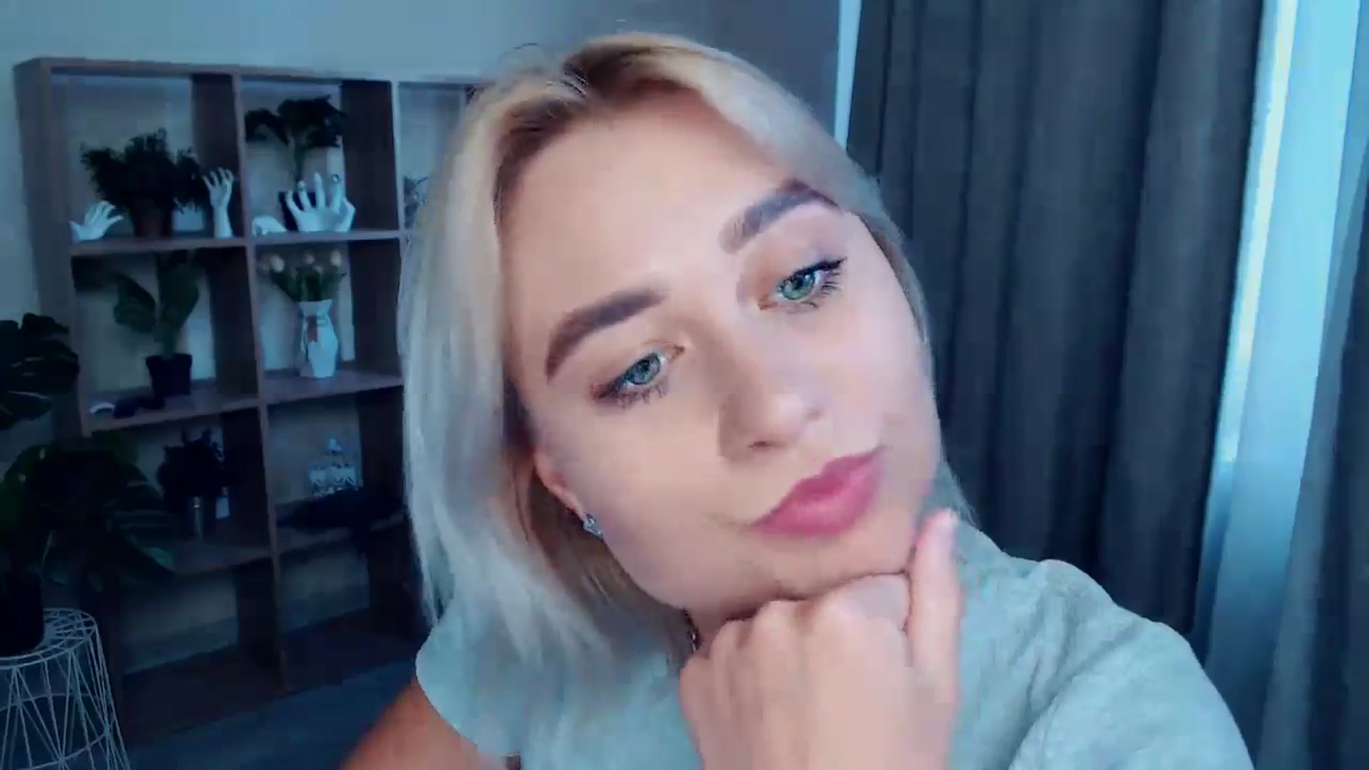 Gallery image thumbnail from Kukla_kolduna's myfreecams stream on, 08/02/2024, 17:32 image 8 of 20
