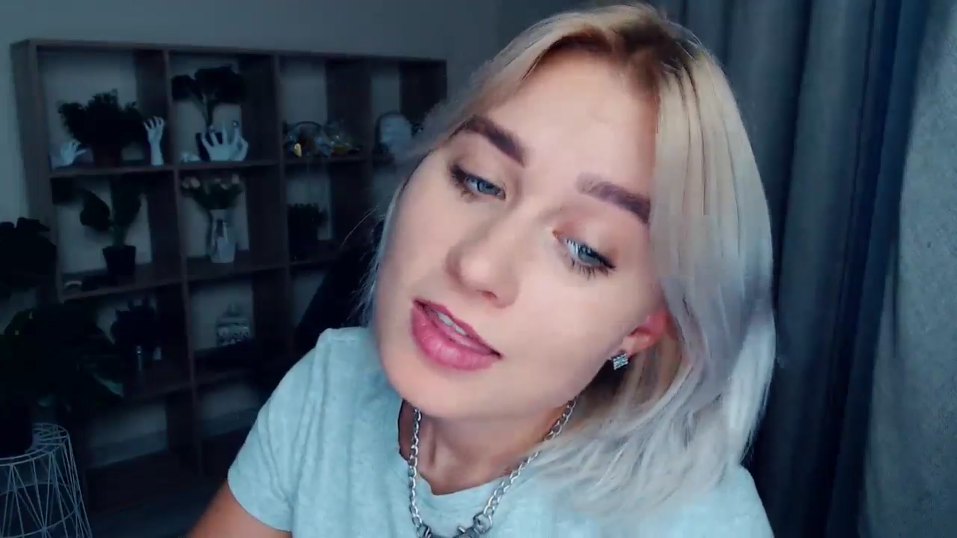 Gallery image thumbnail from Kukla_kolduna's myfreecams stream on, 08/02/2024, 18:23 image 7 of 20