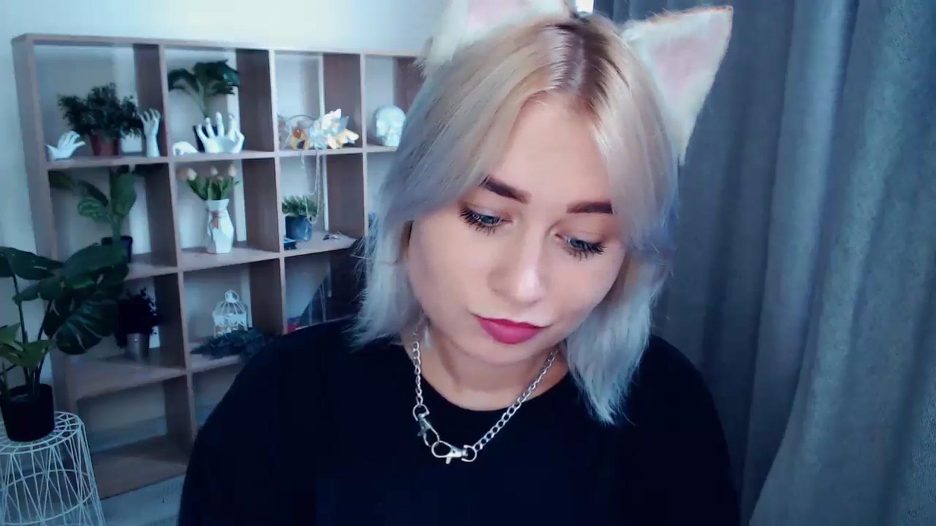 Gallery image thumbnail from Kukla_kolduna's myfreecams stream on, 08/03/2024, 14:46 image 10 of 20