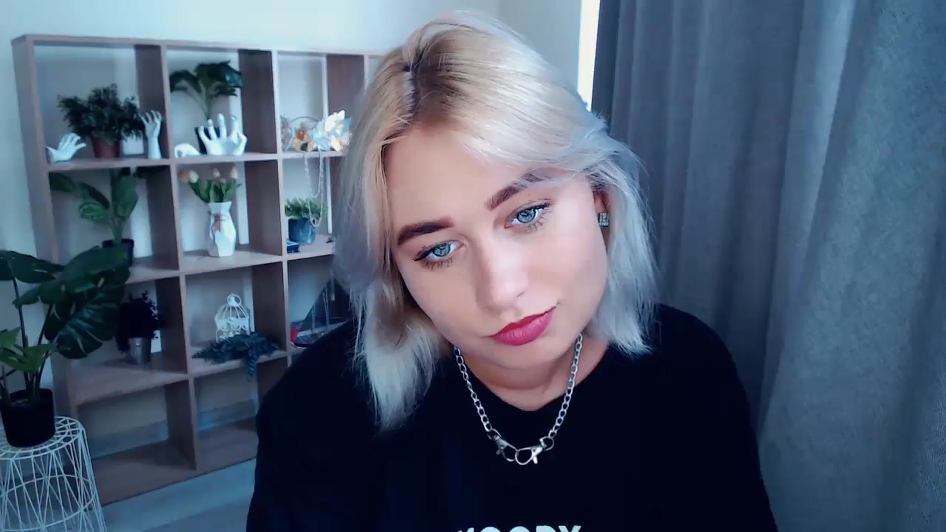 Gallery image thumbnail from Kukla_kolduna's myfreecams stream on, 08/03/2024, 14:46 image 6 of 20