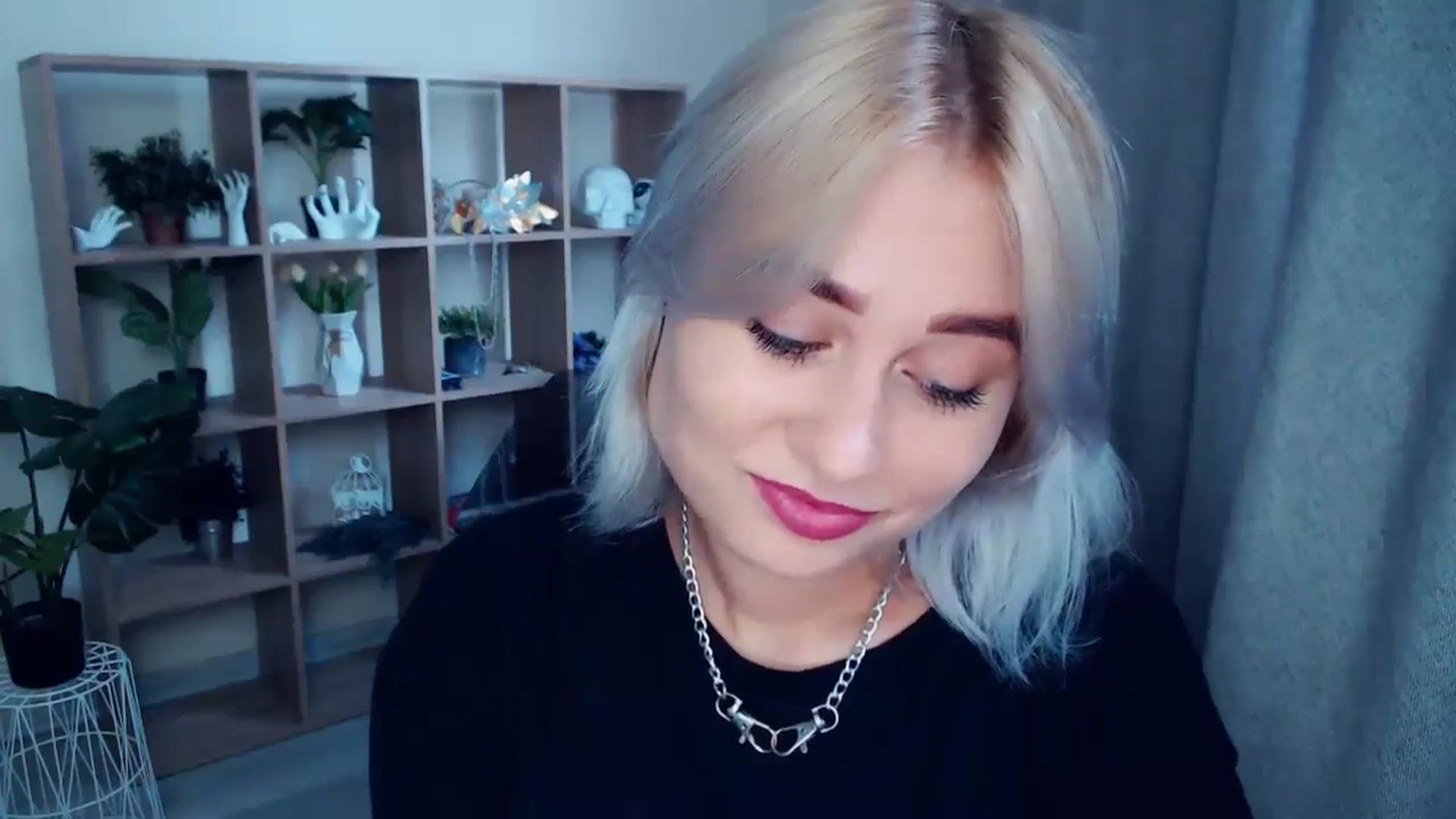 Gallery image thumbnail from Kukla_kolduna's myfreecams stream on, 08/03/2024, 14:46 image 2 of 20