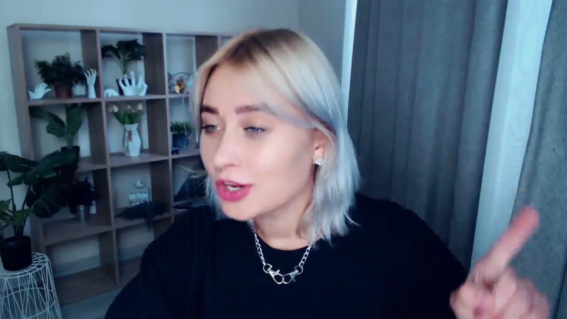 Gallery image thumbnail from Kukla_kolduna's myfreecams stream on, 08/03/2024, 16:42 image 2 of 20