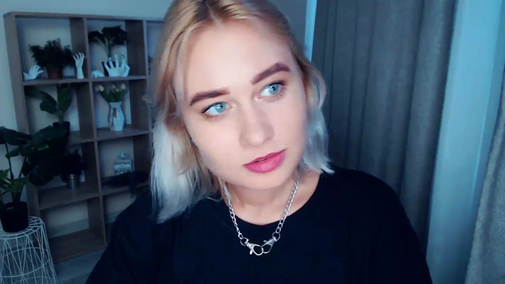 Gallery image thumbnail from Kukla_kolduna's myfreecams stream on, 08/03/2024, 16:42 image 19 of 20