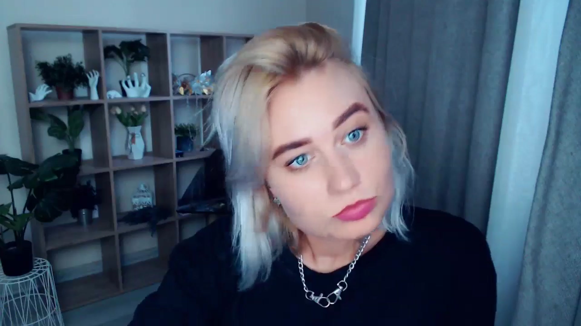 Gallery image thumbnail from Kukla_kolduna's myfreecams stream on, 08/03/2024, 16:42 image 4 of 20