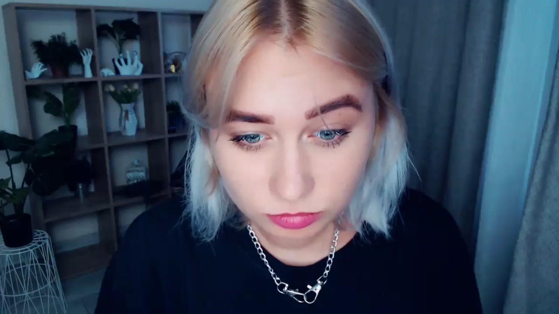Gallery image thumbnail from Kukla_kolduna's myfreecams stream on, 08/03/2024, 16:42 image 11 of 20