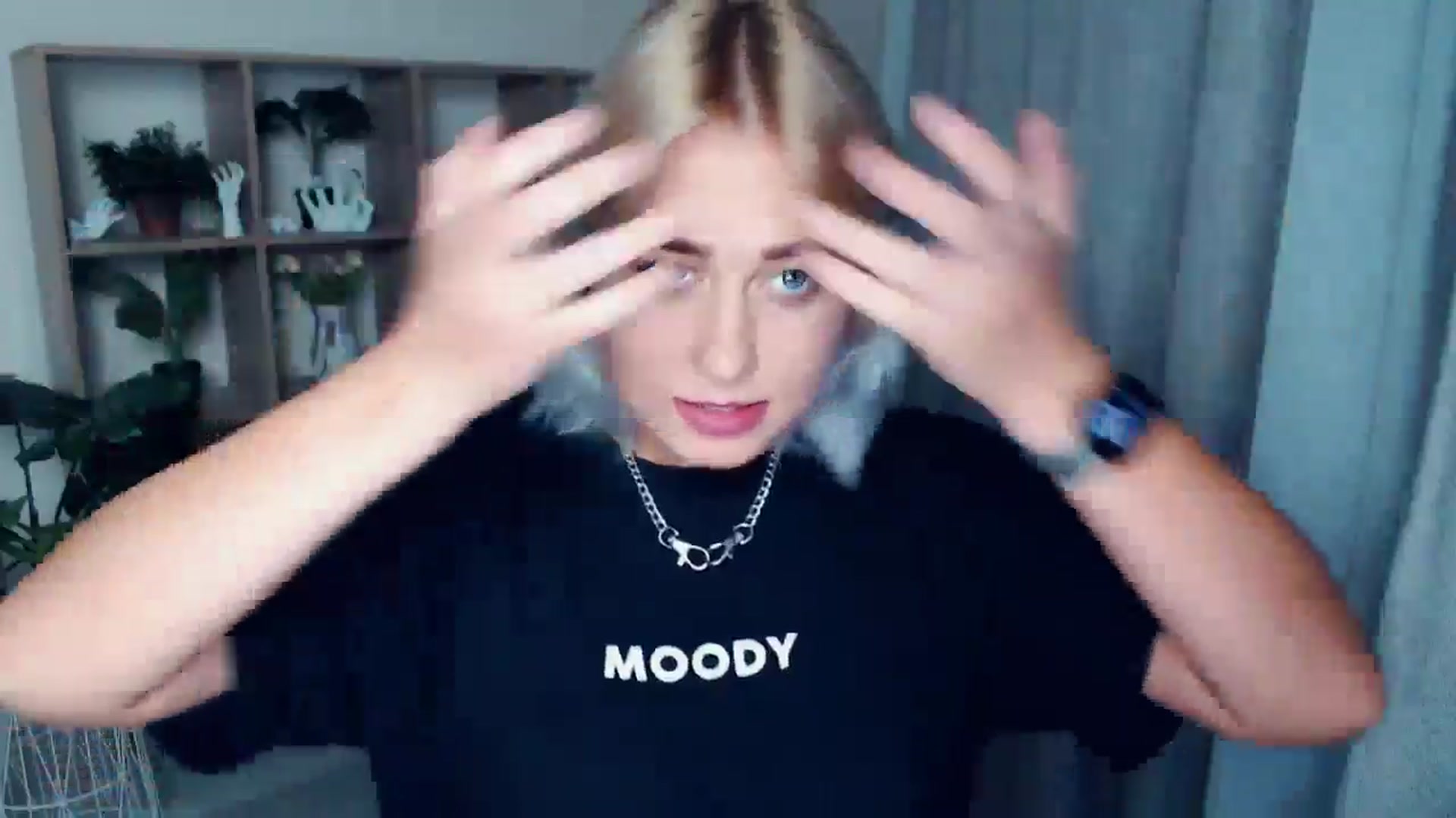 Gallery image thumbnail from Kukla_kolduna's myfreecams stream on, 08/03/2024, 18:12 image 19 of 20