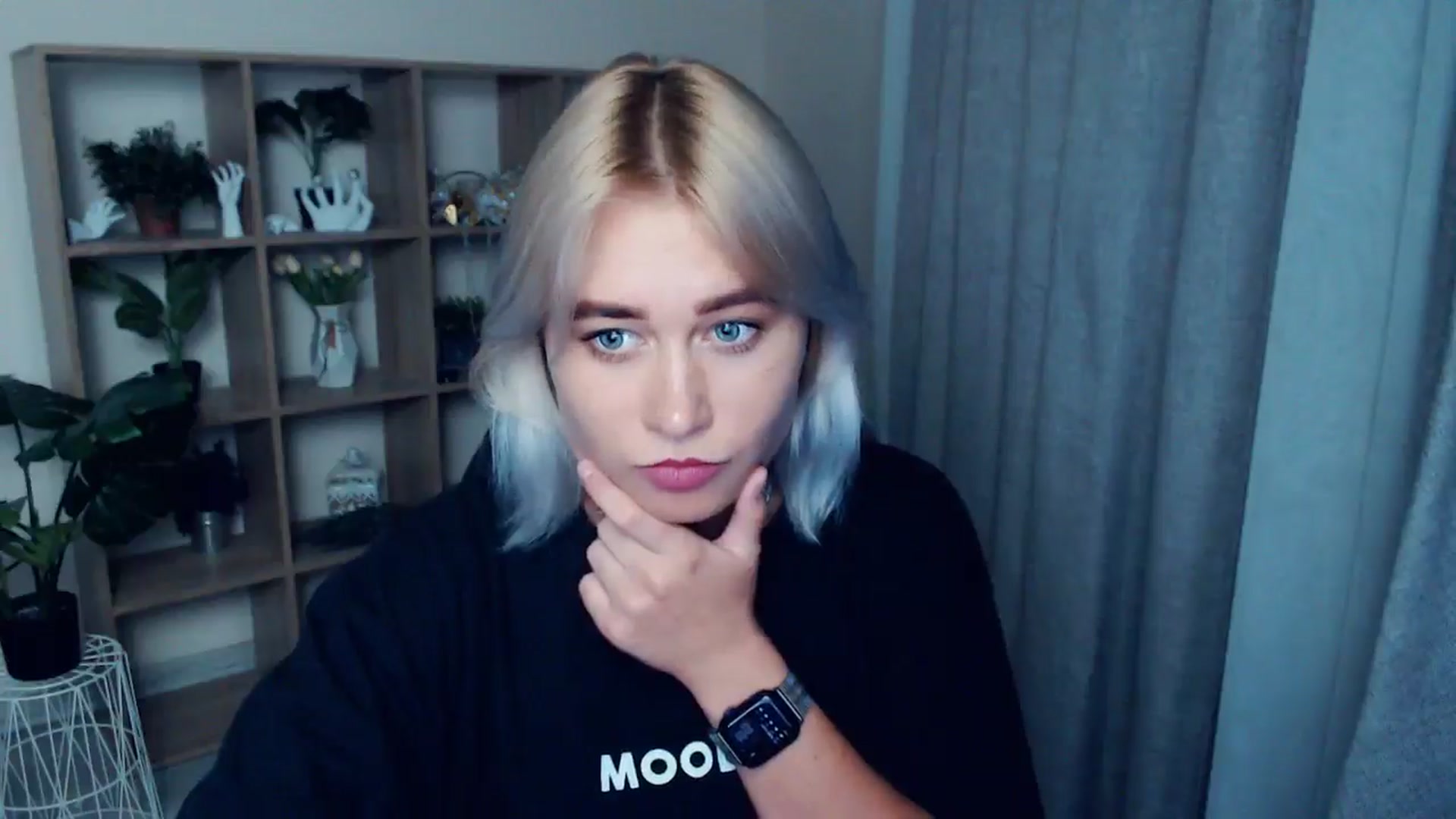 Gallery image thumbnail from Kukla_kolduna's myfreecams stream on, 08/03/2024, 18:12 image 16 of 20