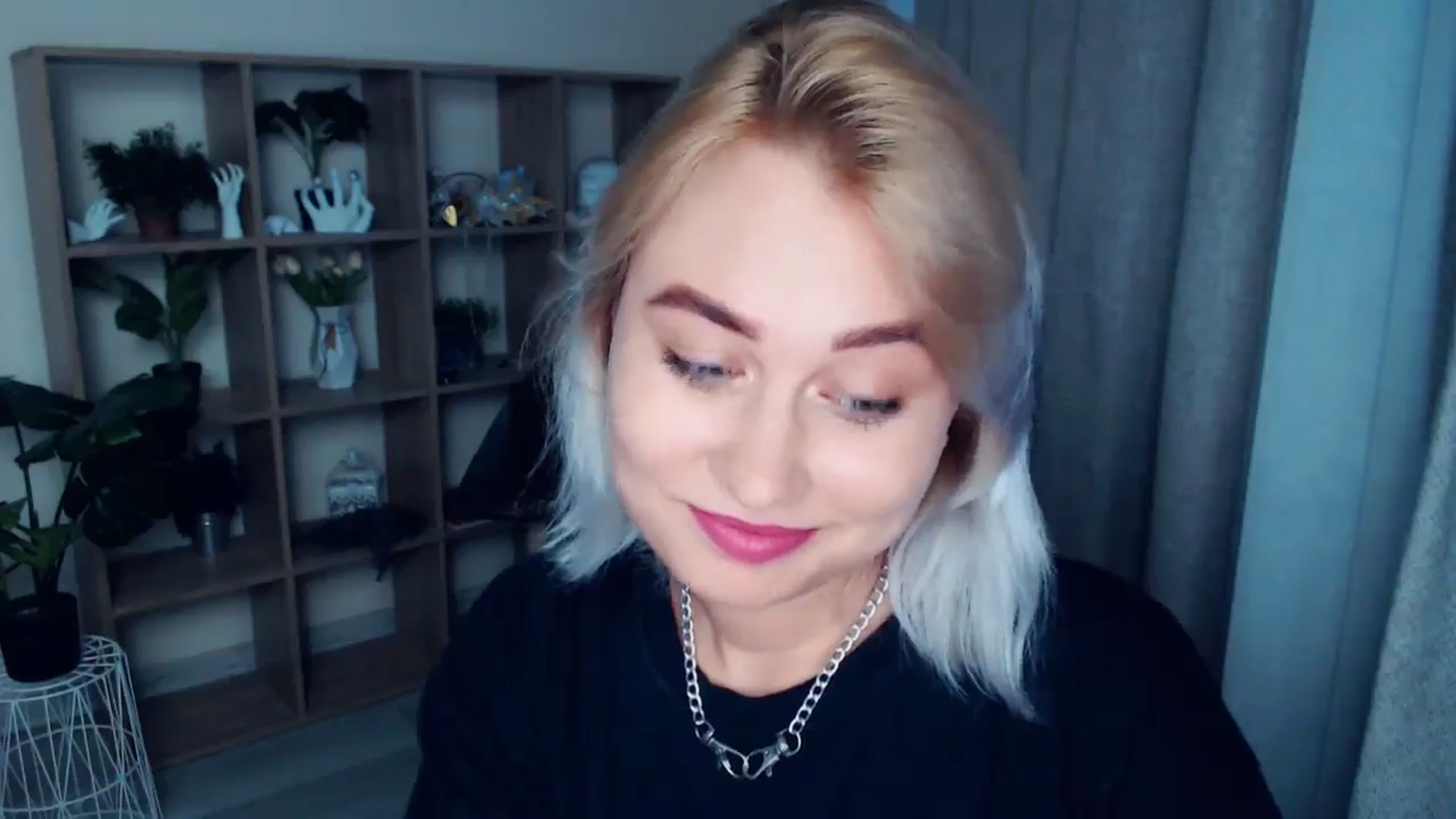 Gallery image thumbnail from Kukla_kolduna's myfreecams stream on, 08/03/2024, 18:12 image 2 of 20