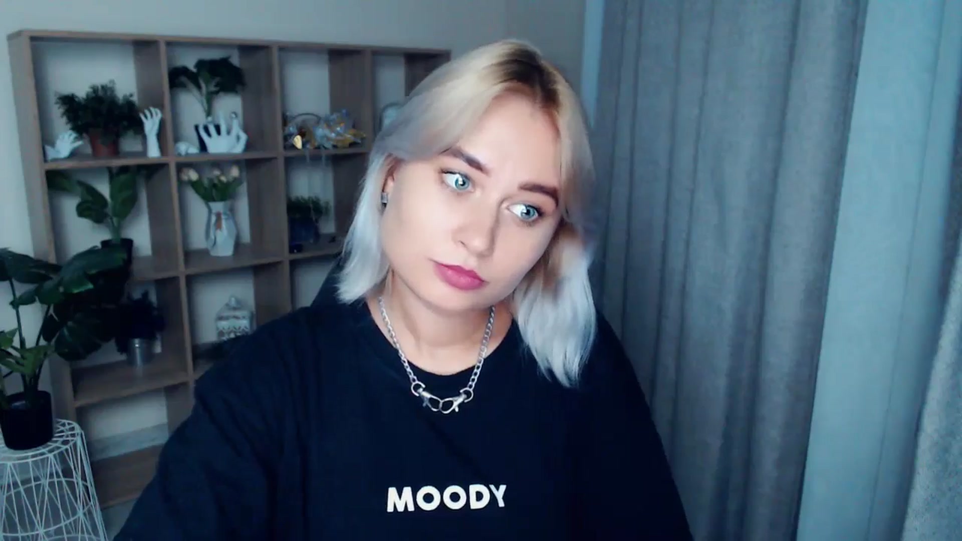 Gallery image thumbnail from Kukla_kolduna's myfreecams stream on, 08/03/2024, 18:12 image 8 of 20