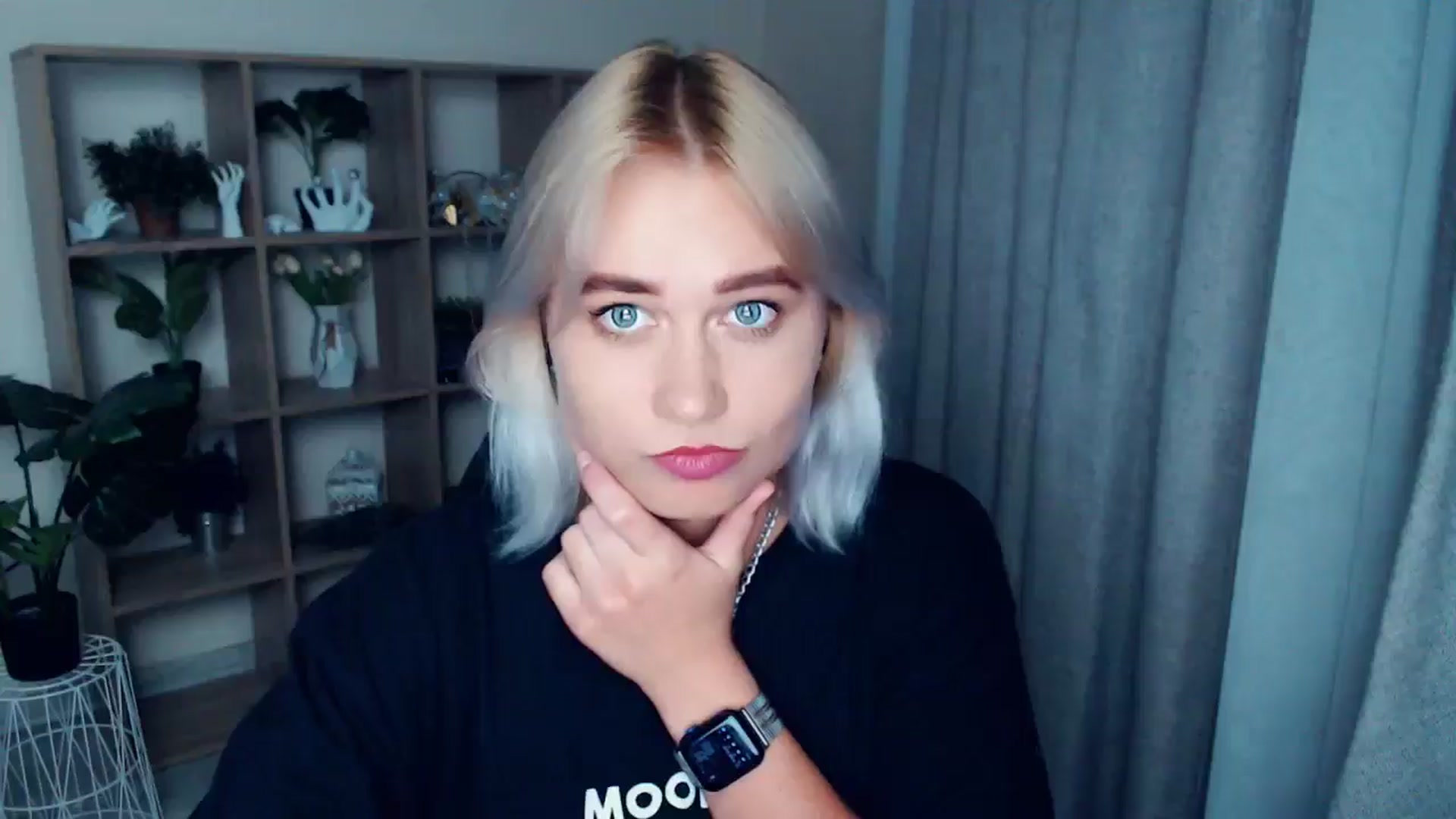 Gallery image thumbnail from Kukla_kolduna's myfreecams stream on, 08/03/2024, 18:12 image 14 of 20