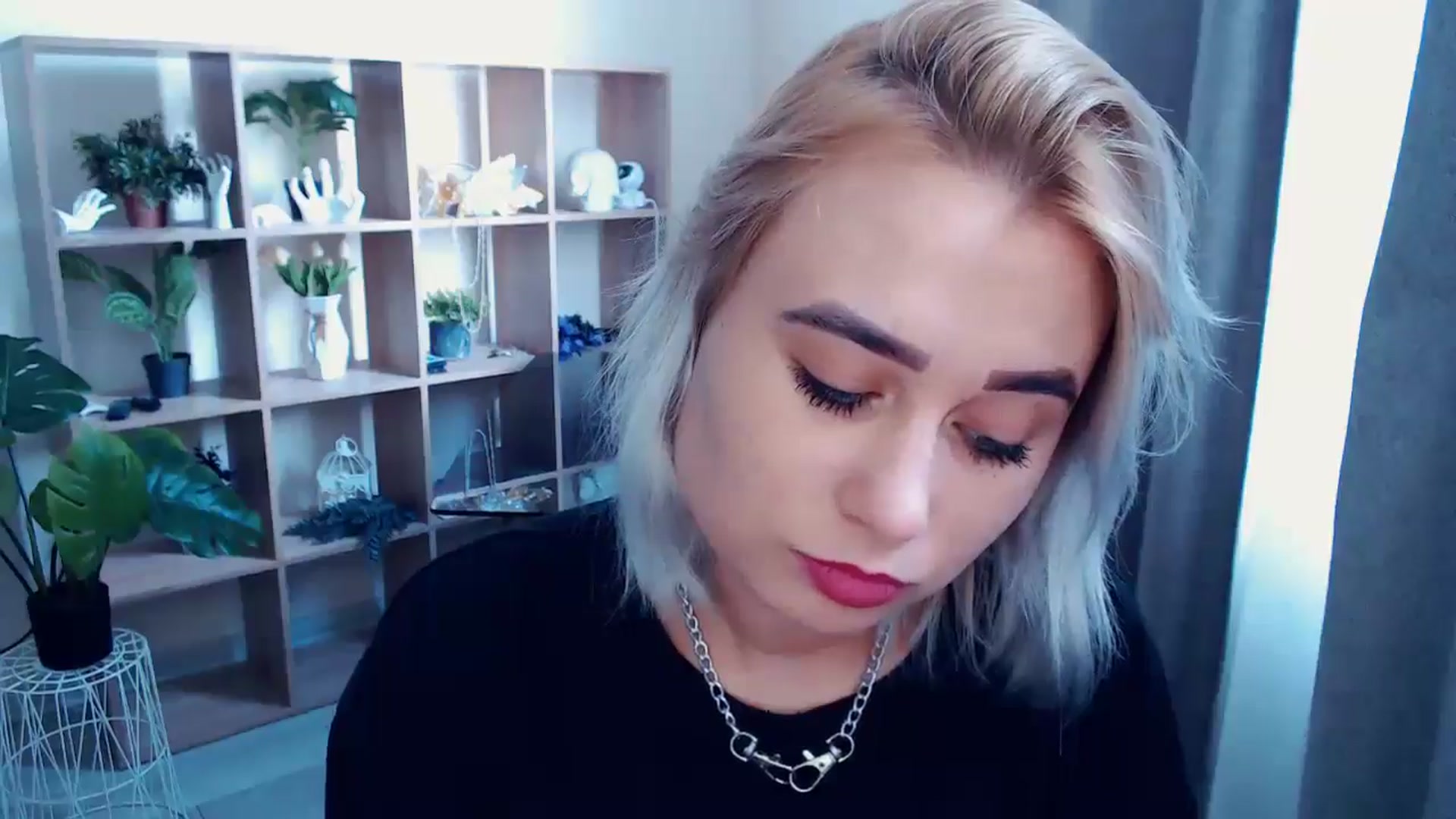 Gallery image thumbnail from Kukla_kolduna's myfreecams stream on, 08/04/2024, 13:13 image 7 of 20
