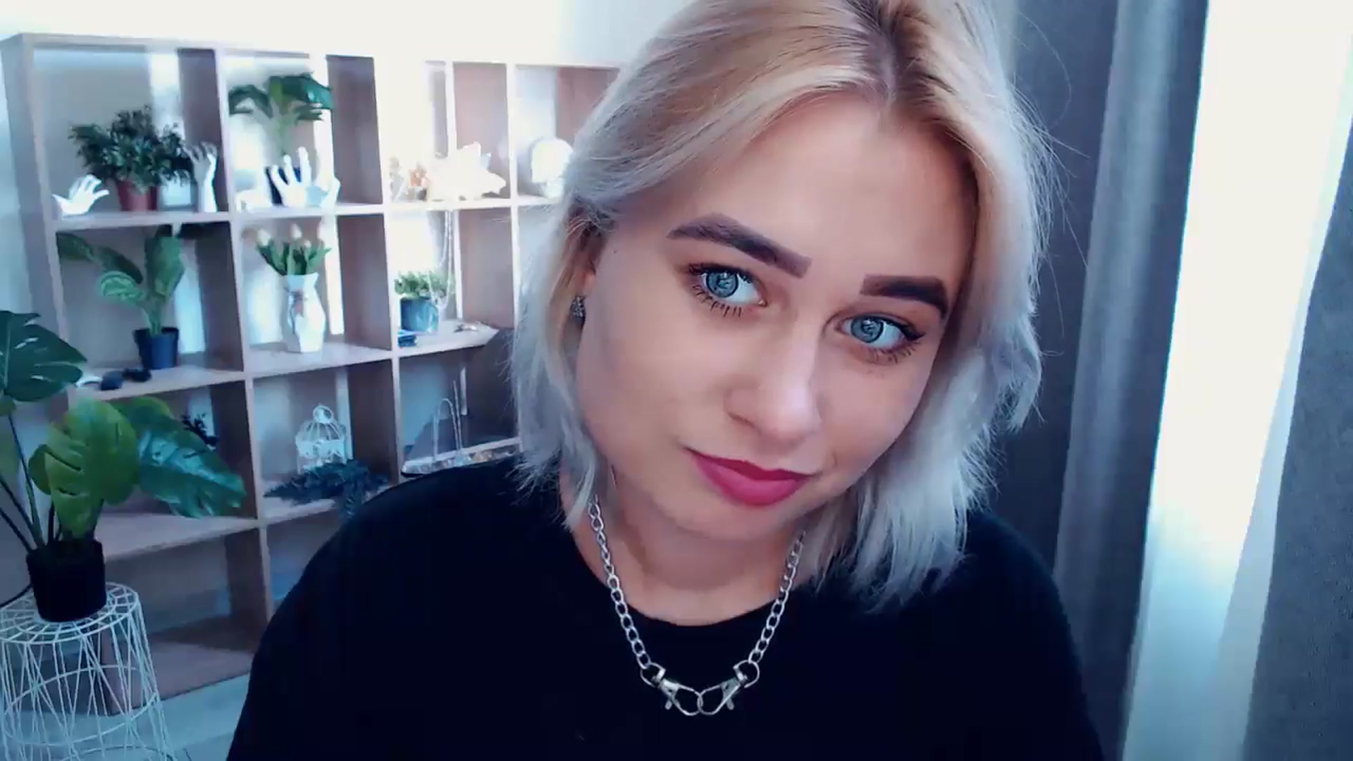 Gallery image thumbnail from Kukla_kolduna's myfreecams stream on, 08/04/2024, 13:13 image 14 of 20