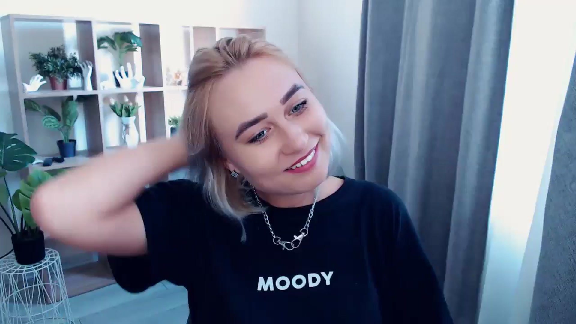 Gallery image thumbnail from Kukla_kolduna's myfreecams stream on, 08/04/2024, 13:13 image 17 of 20