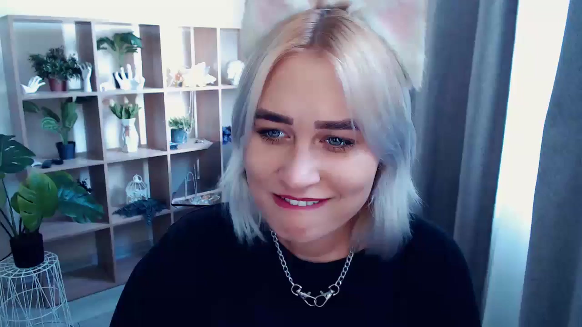 Gallery image thumbnail from Kukla_kolduna's myfreecams stream on, 08/04/2024, 13:13 image 3 of 20