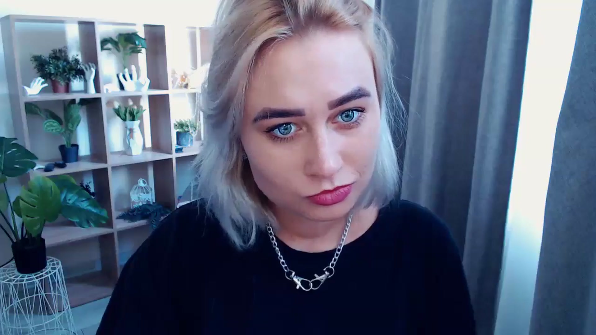 Gallery image thumbnail from Kukla_kolduna's myfreecams stream on, 08/04/2024, 13:13 image 13 of 20