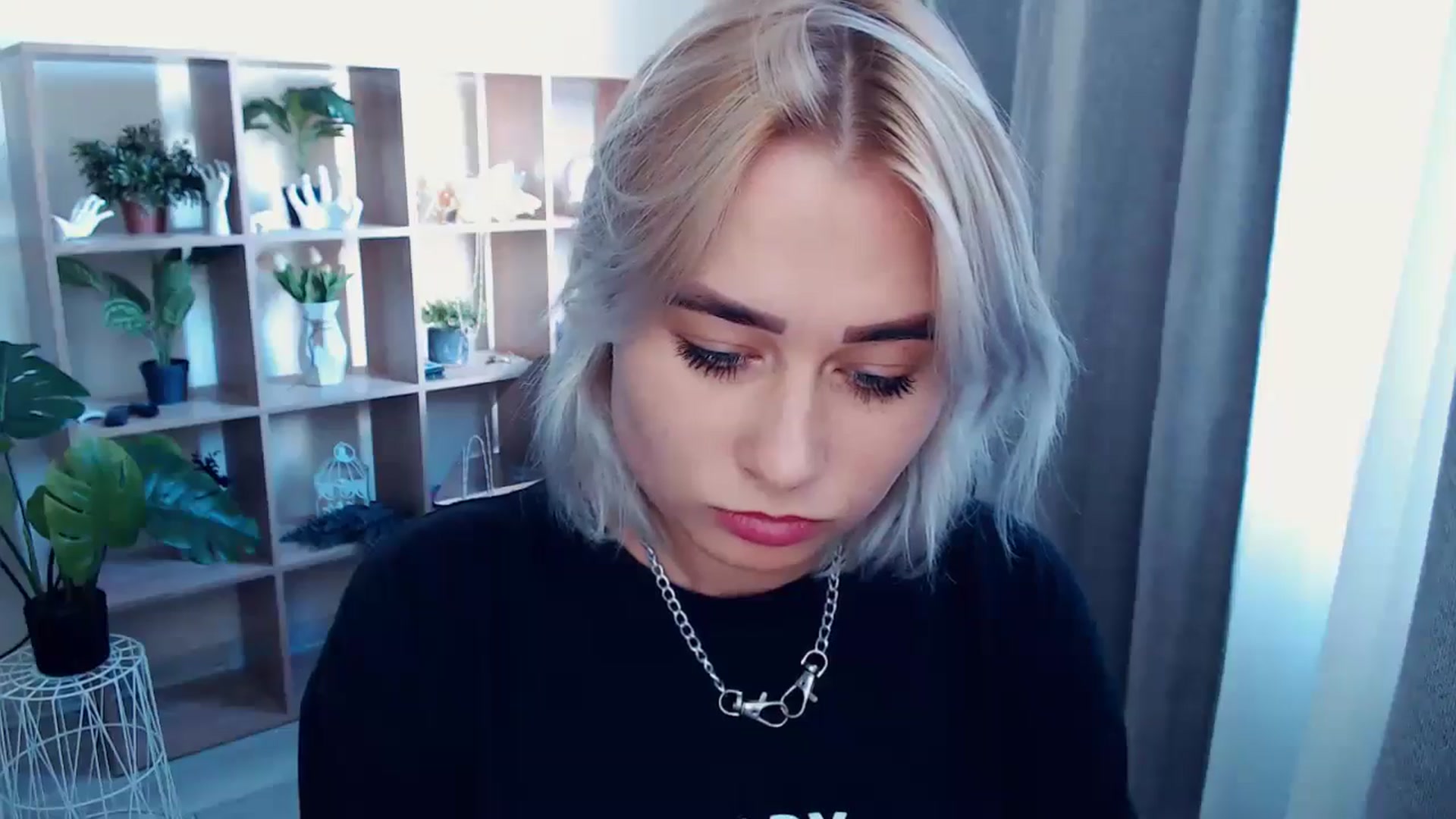 Gallery image thumbnail from Kukla_kolduna's myfreecams stream on, 08/04/2024, 15:22 image 11 of 20